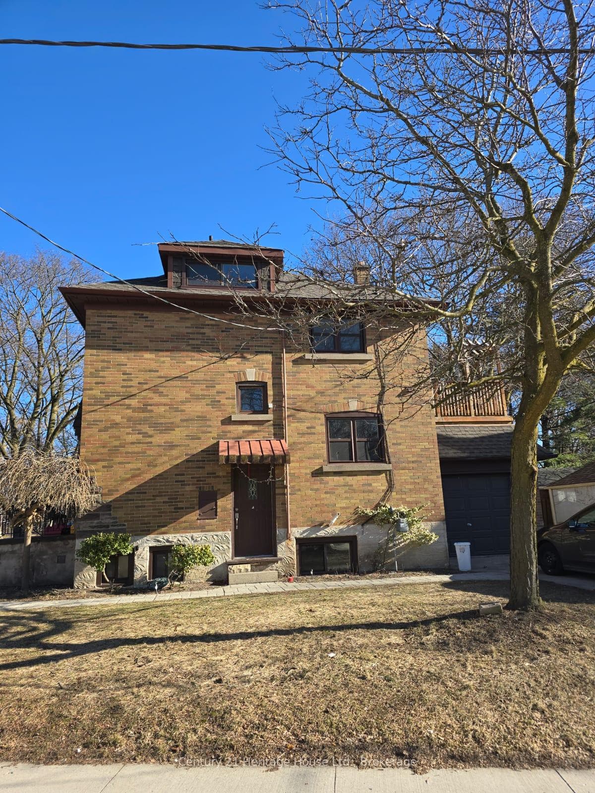 165 Margaret Avenue photo 3