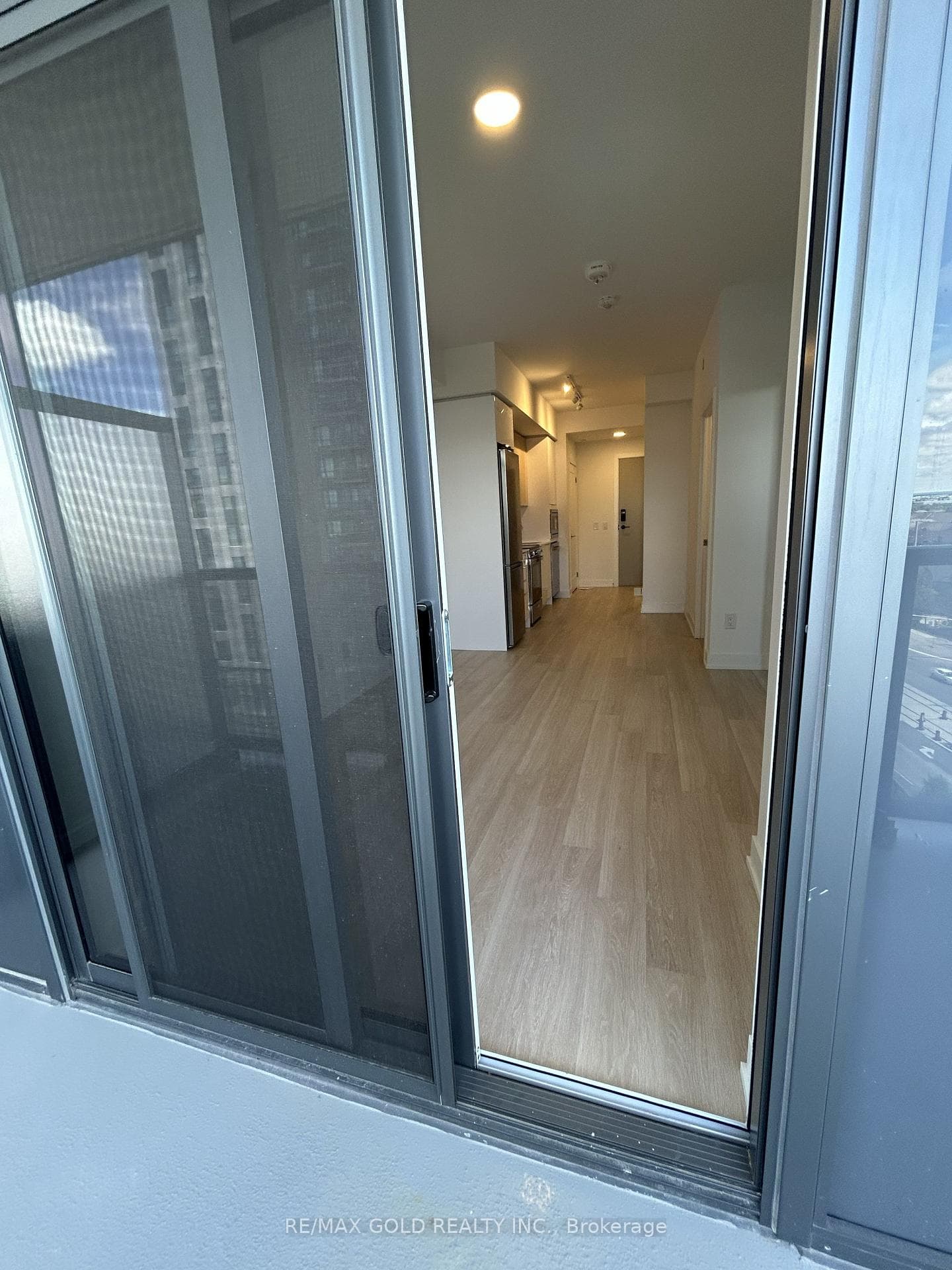 5105 Hurontario Street Unit 809 photo 22