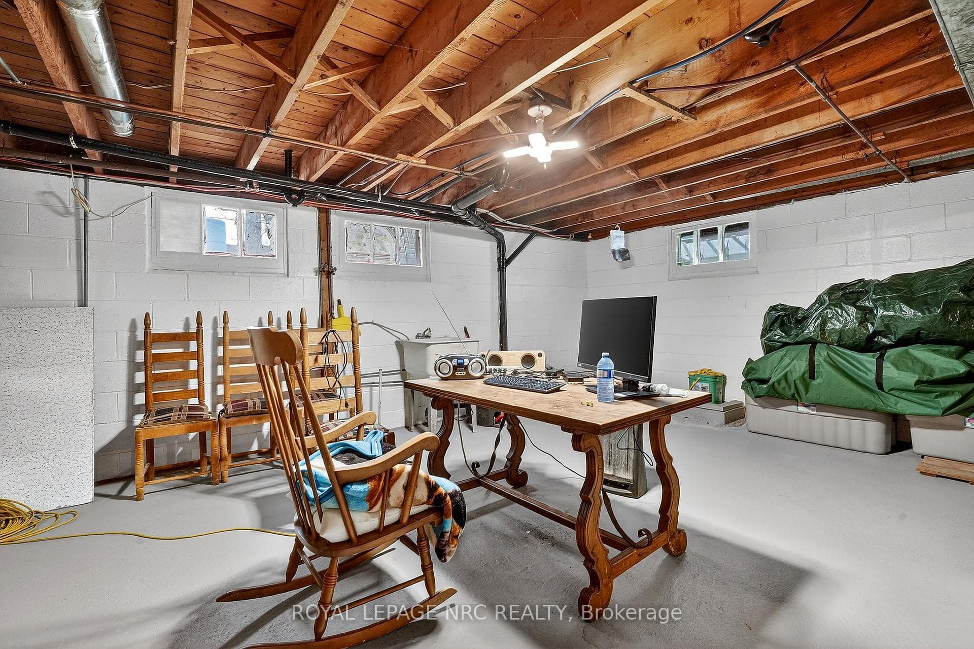 700 Lakeside Road photo 38