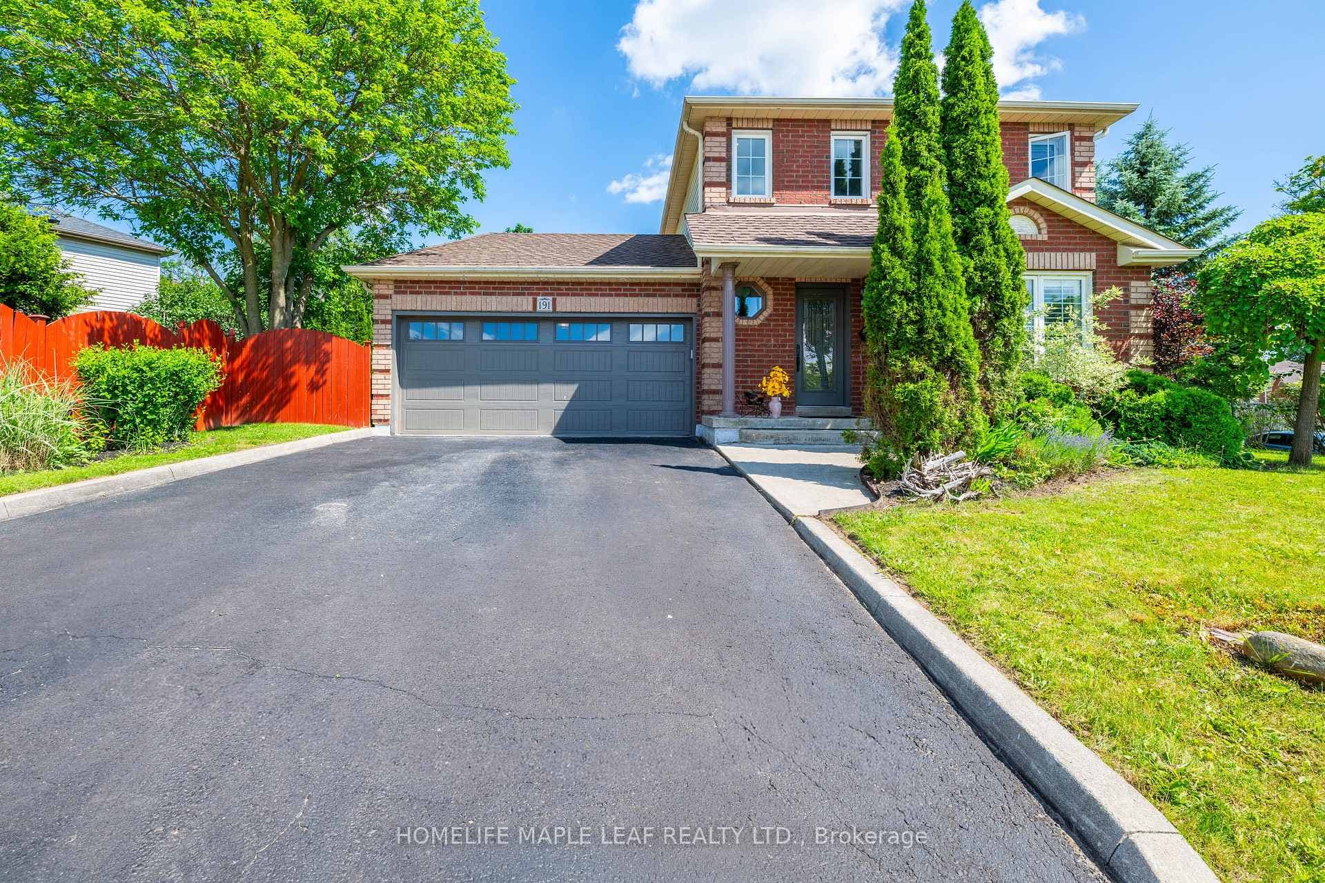 191 Stirling Macgregor Drive photo 2