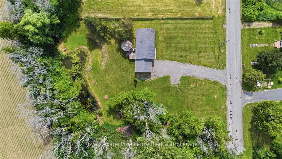 1005 Victoria Road photo 40