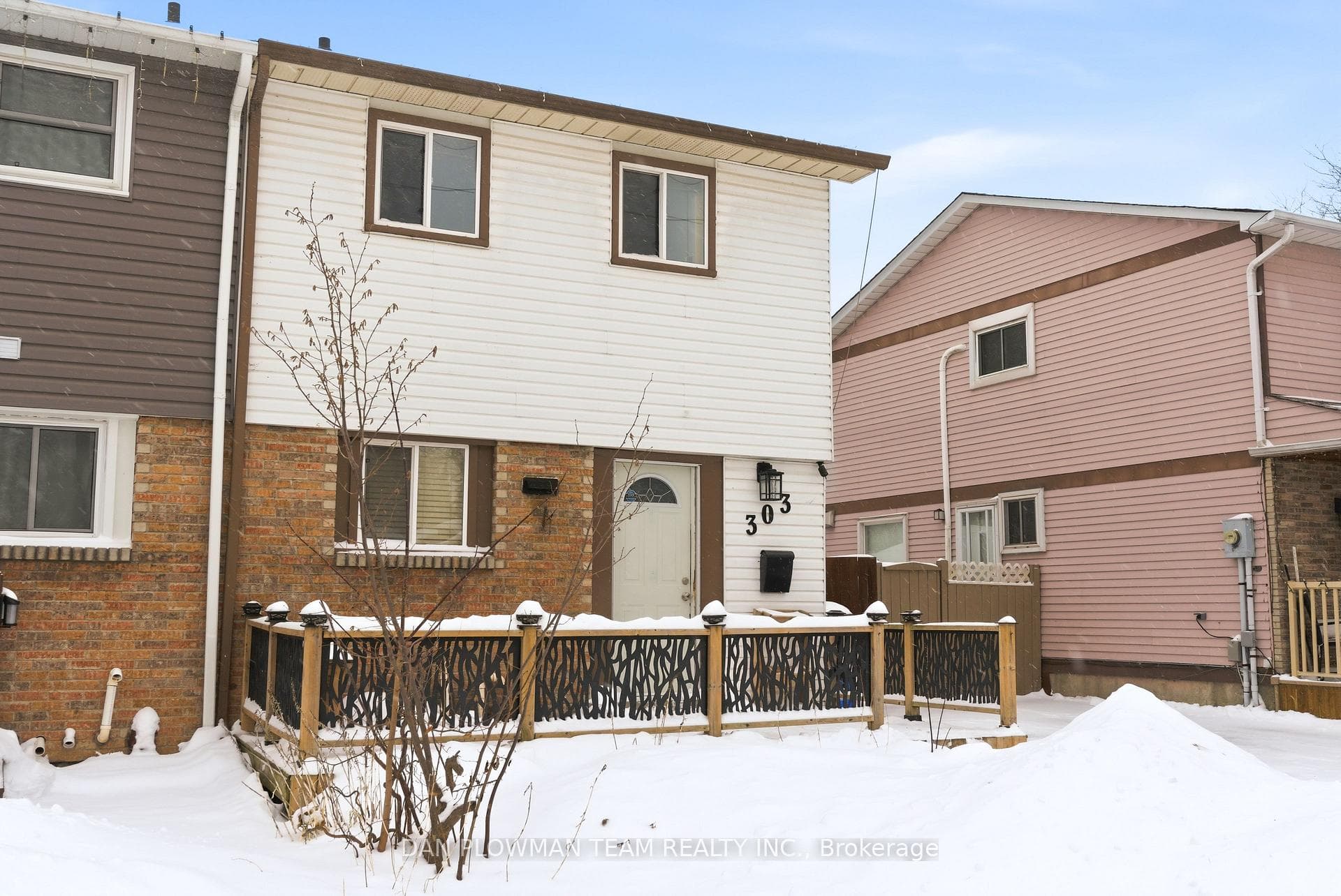 303 Phillip Murray Avenue photo 1