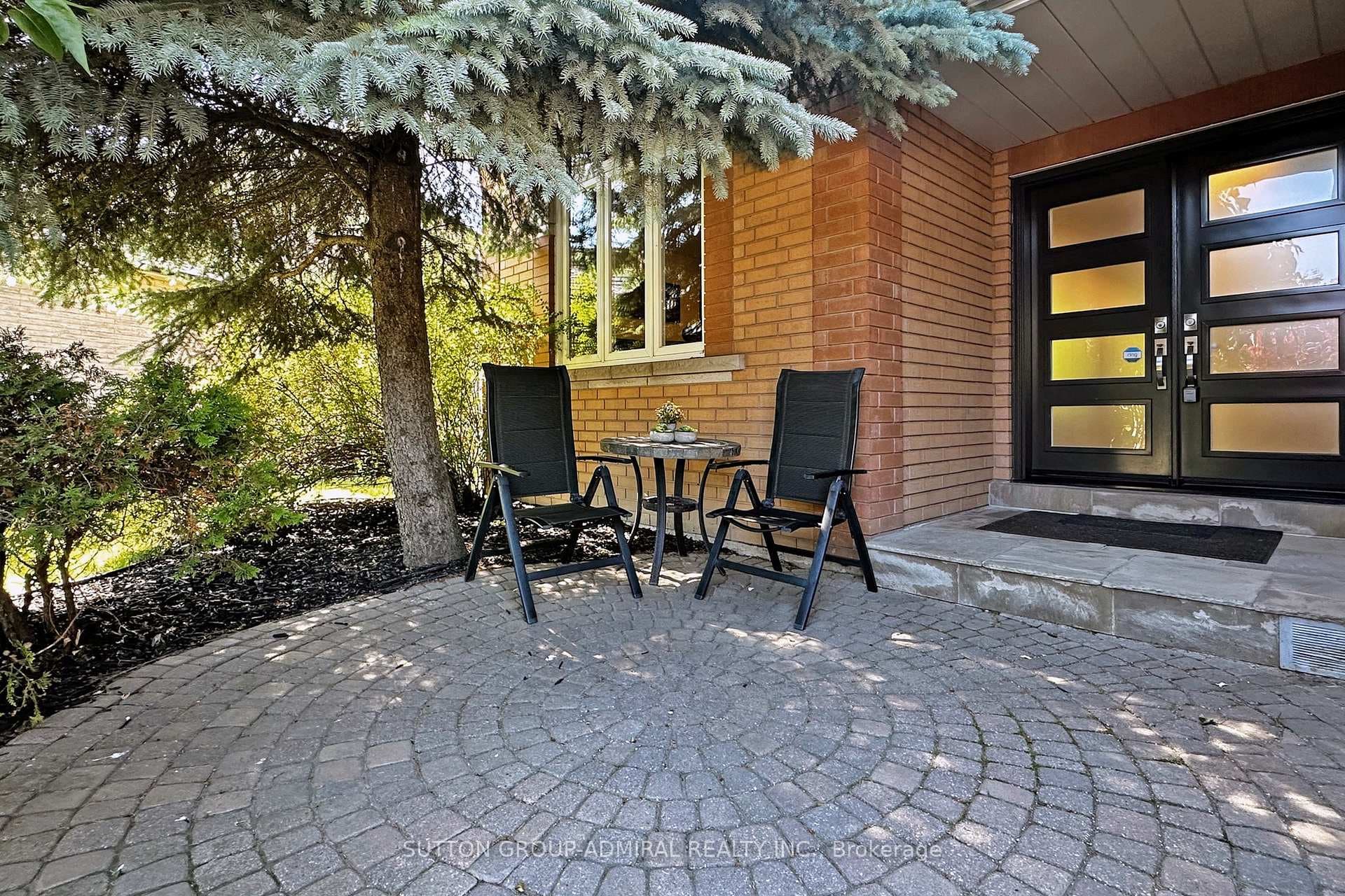 48 Sadot Court photo 3