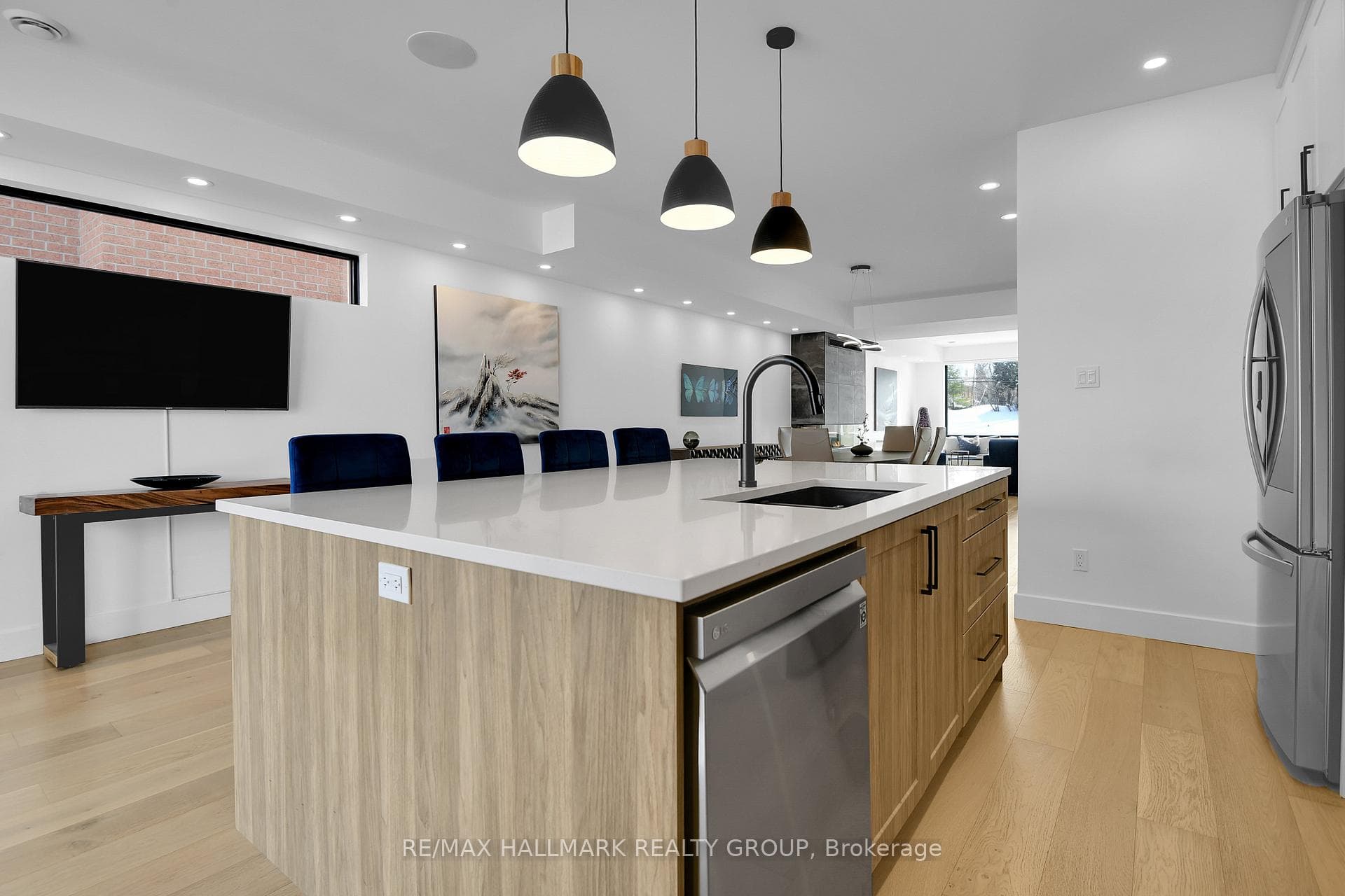 Main Level - Kitchen