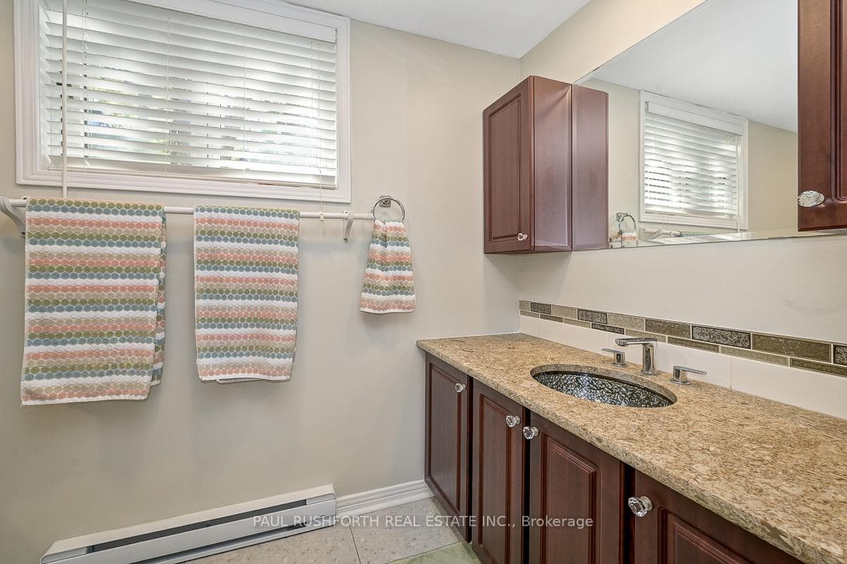 1565 Lilac Lane photo 35