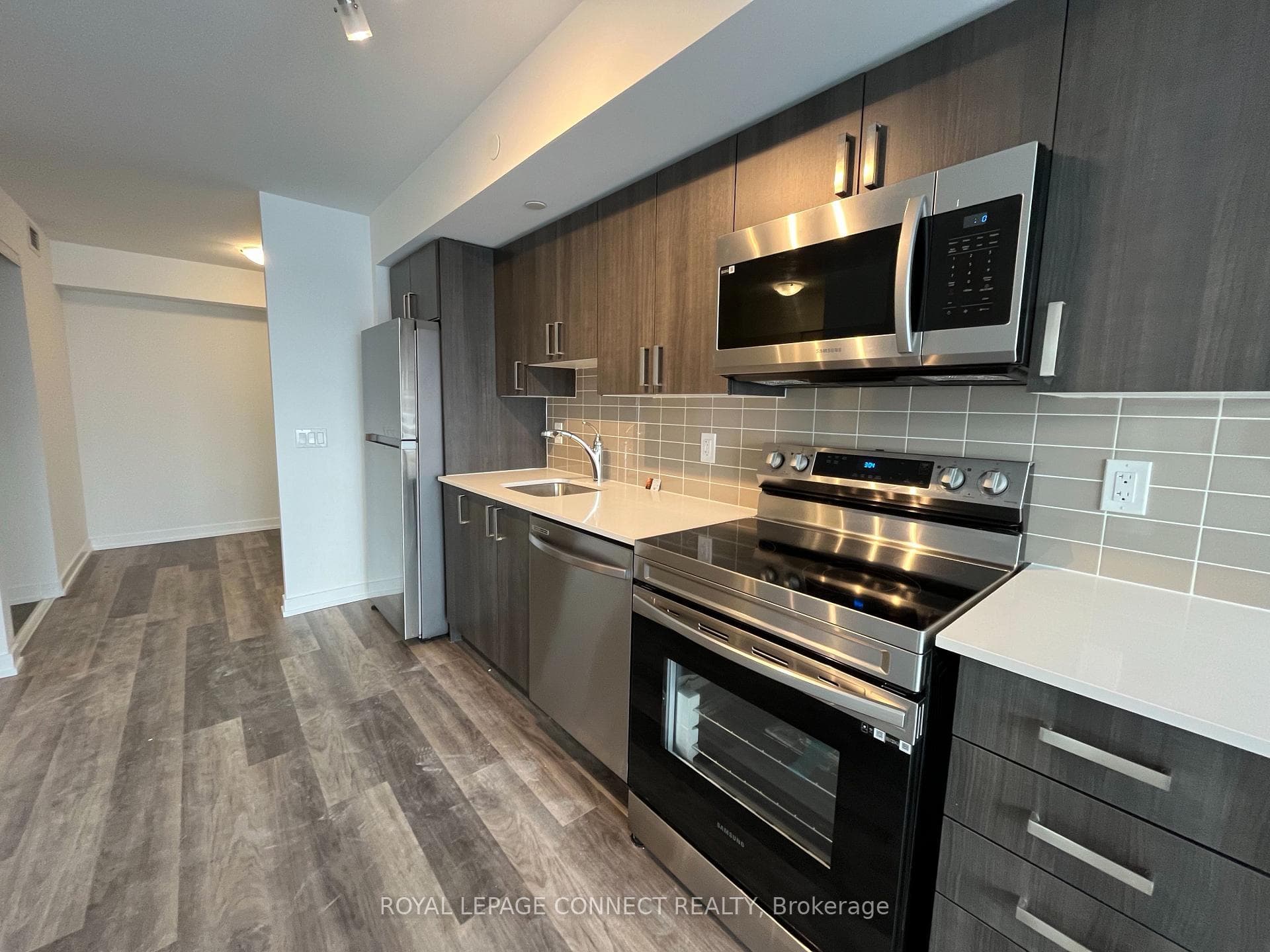 1480 Bayly Street Unit 615 photo 3