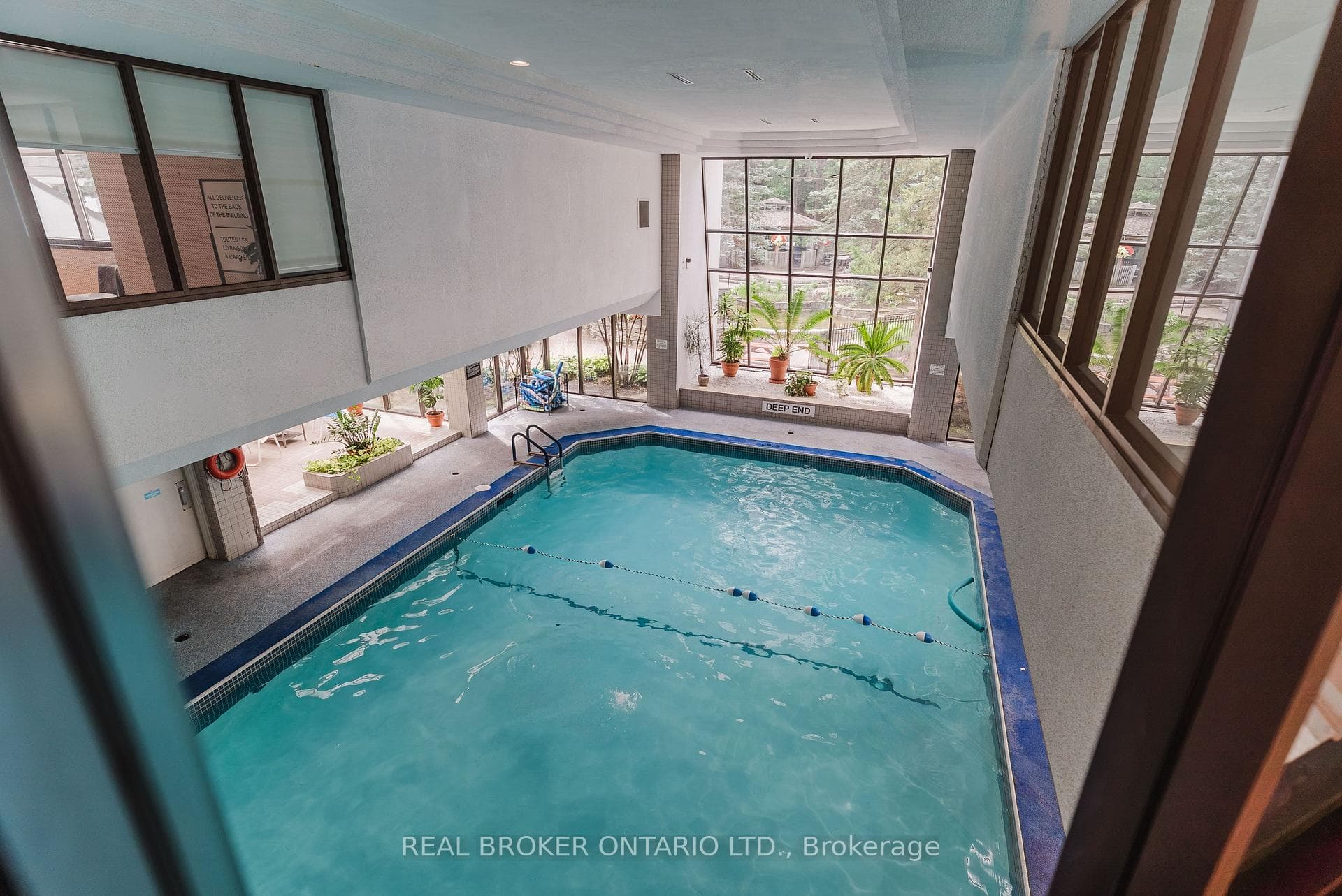 1480 Riverside Drive Unit 806 photo 29