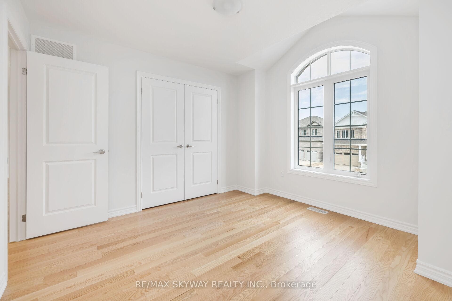 5 Mears Road photo 27
