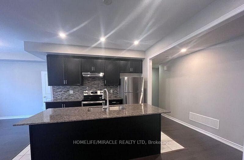 103 Frederick Wilson Avenue photo 4