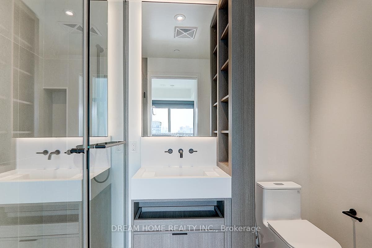 55 Charles Street Unit 3002 photo 40