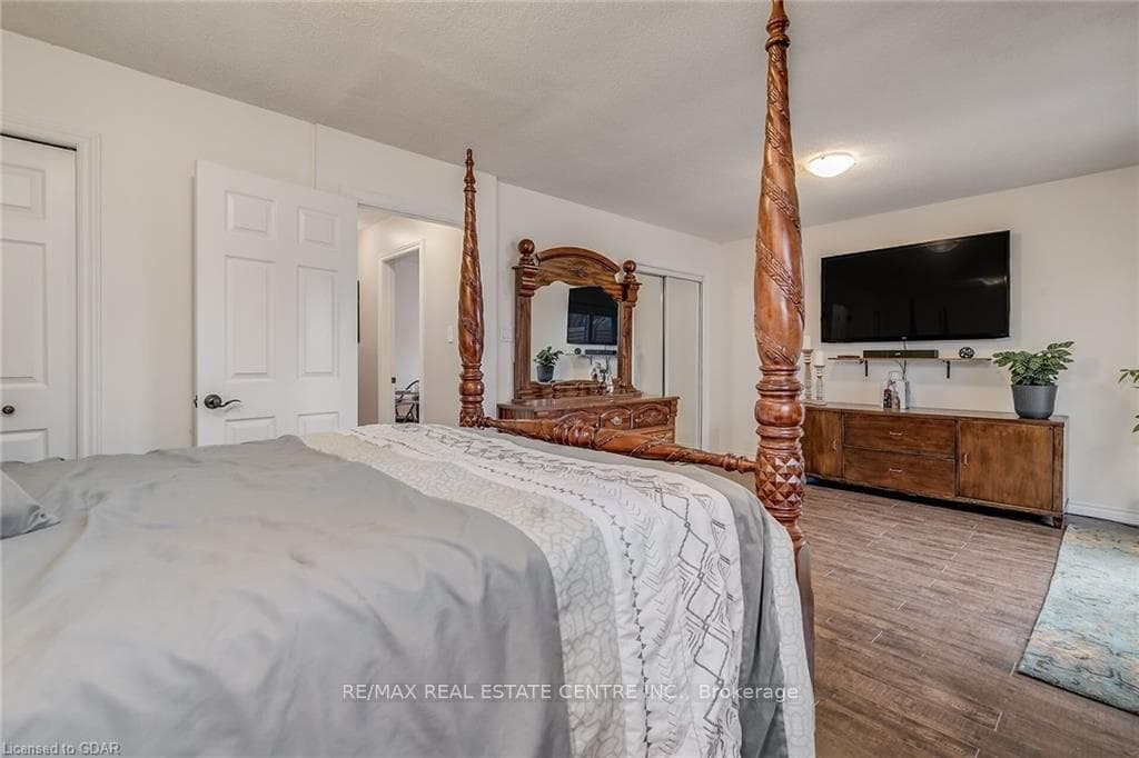 111 Marmel Court photo 15