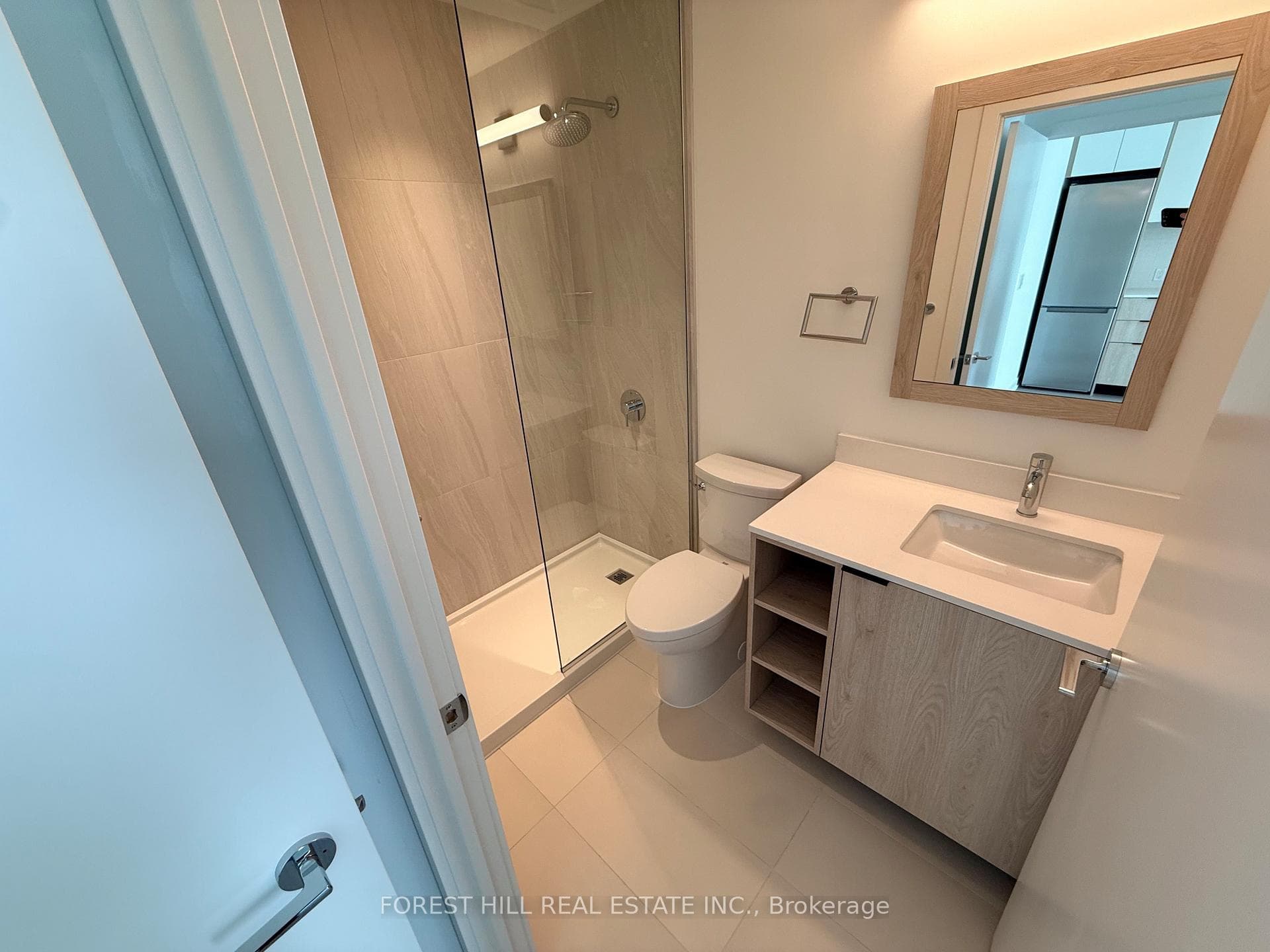 Stand shower Ensuite