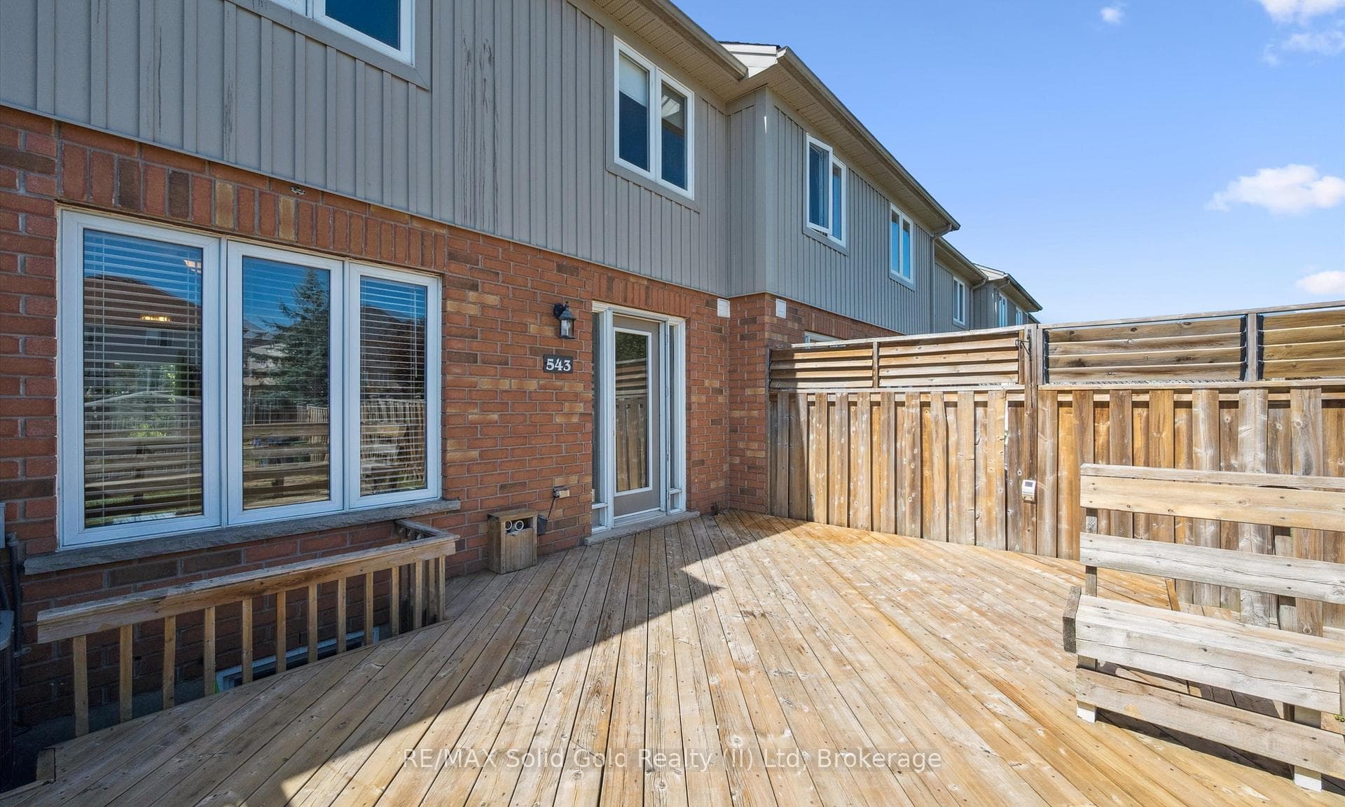543 Victoria Road photo 46