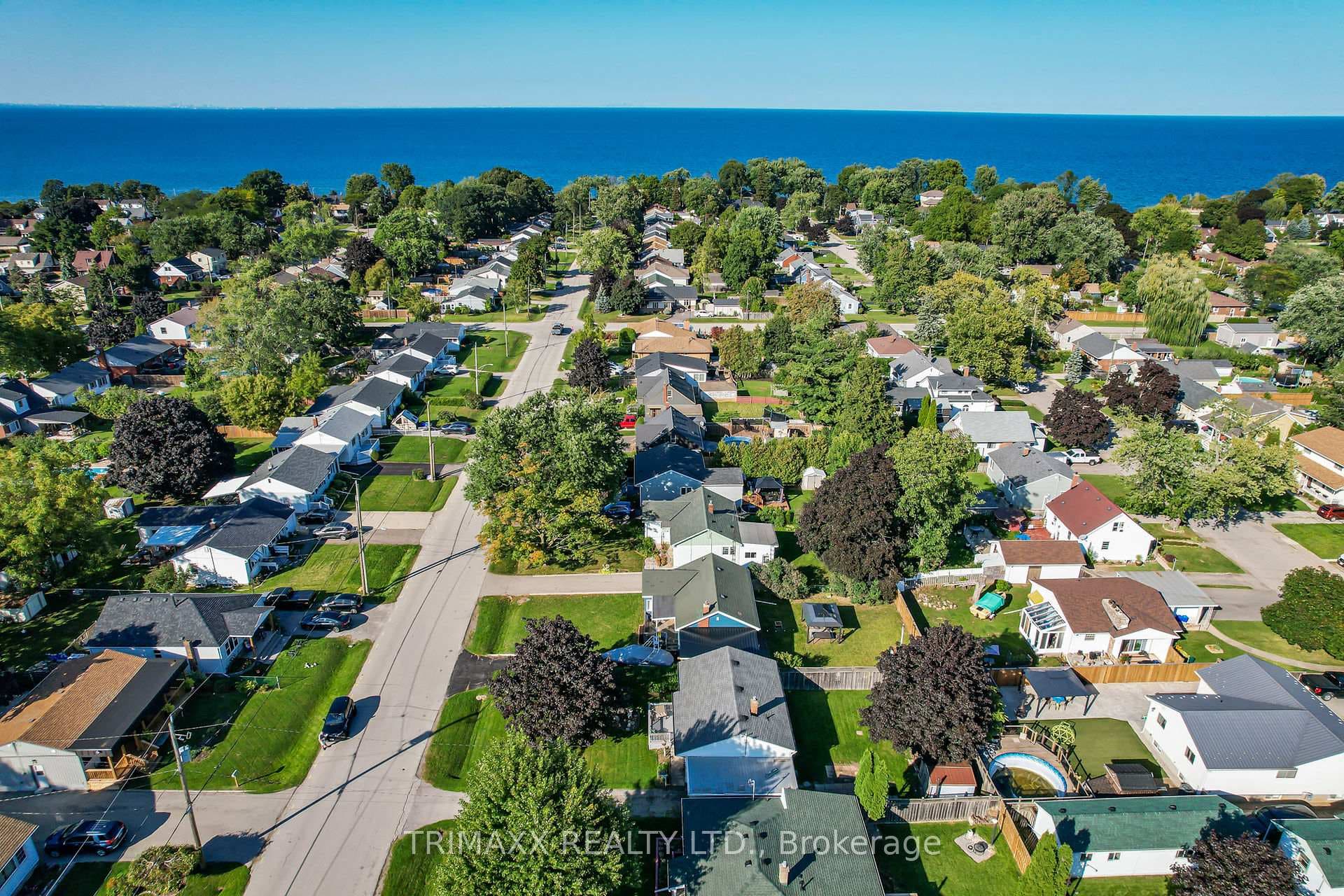16 Lakeview Avenue photo 2