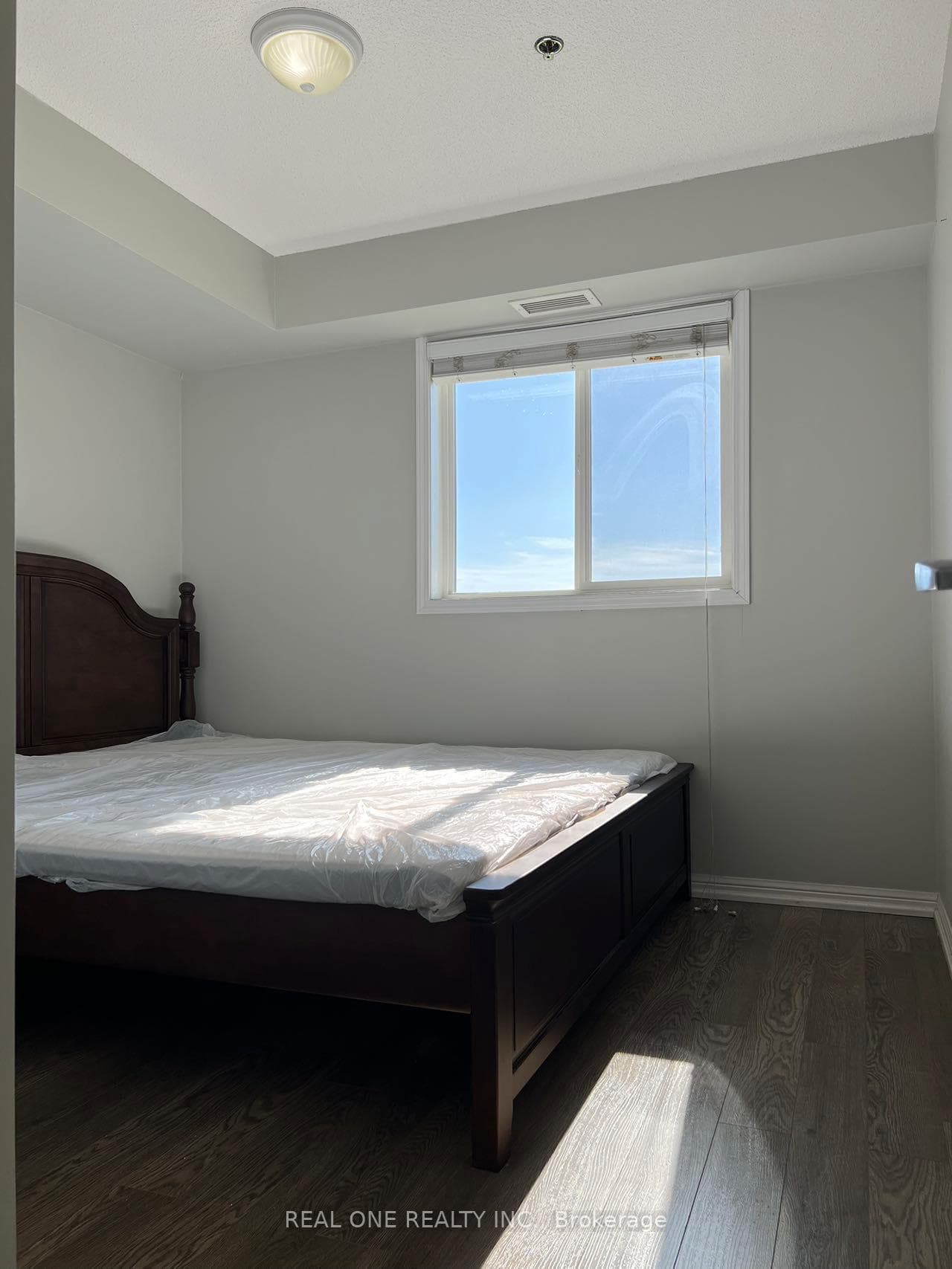 5235 Finch Avenue Unit 306 photo 4