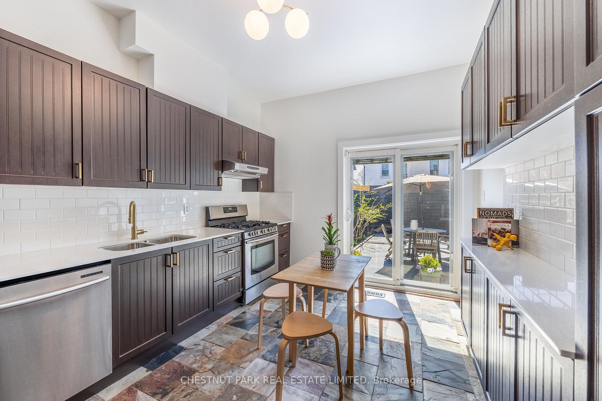 37 Allen Avenue photo 8