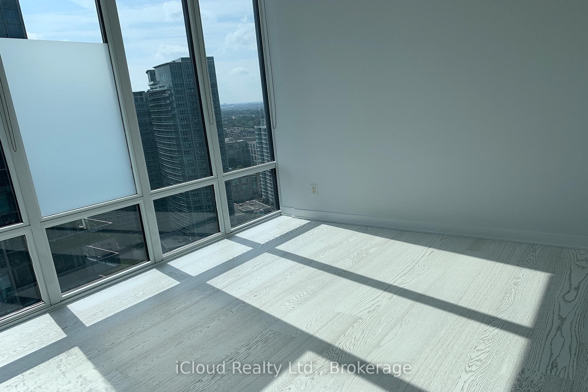 90 Park Lawn N/A Unit PH-3103 photo 31