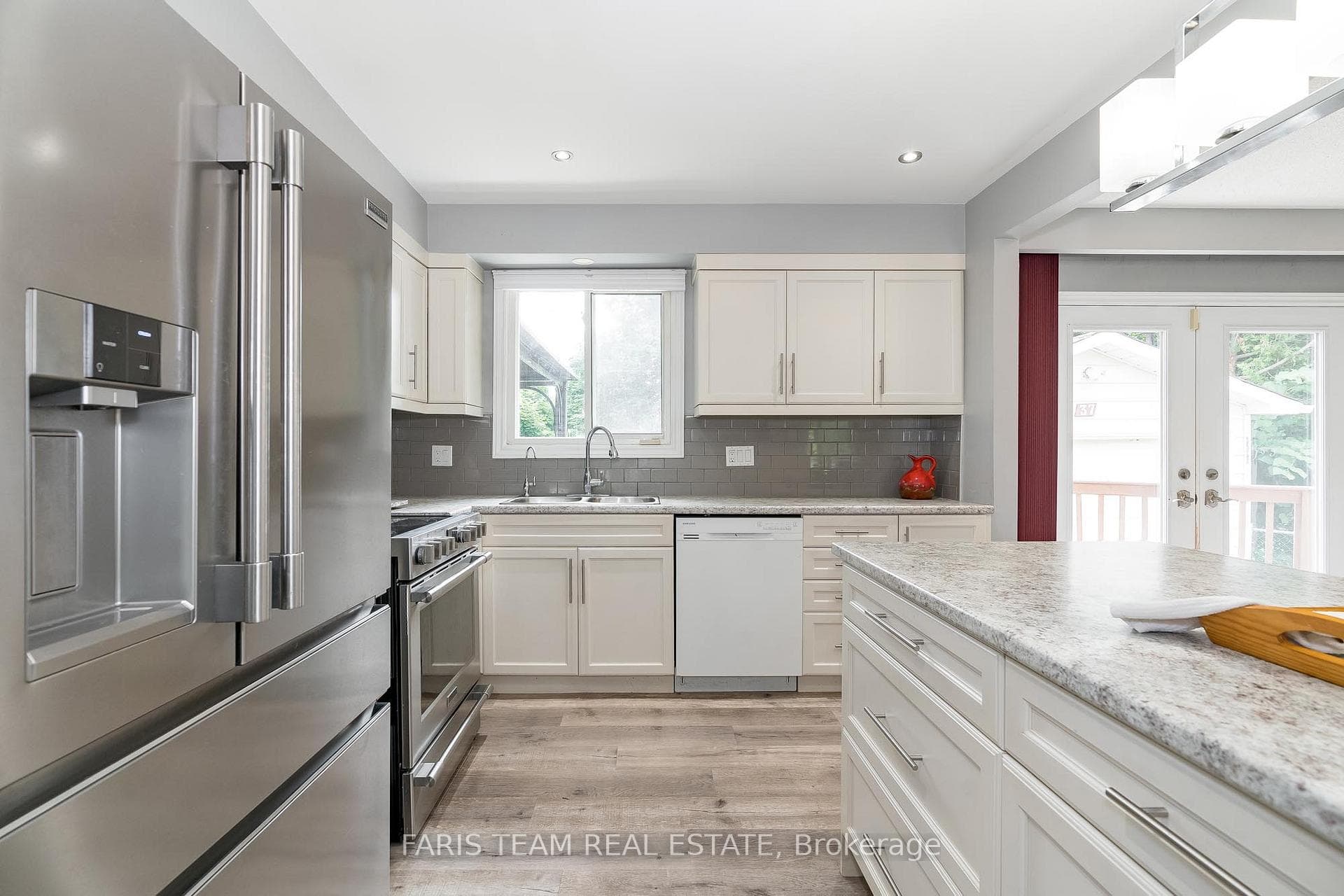 37 Bernick Drive photo 7