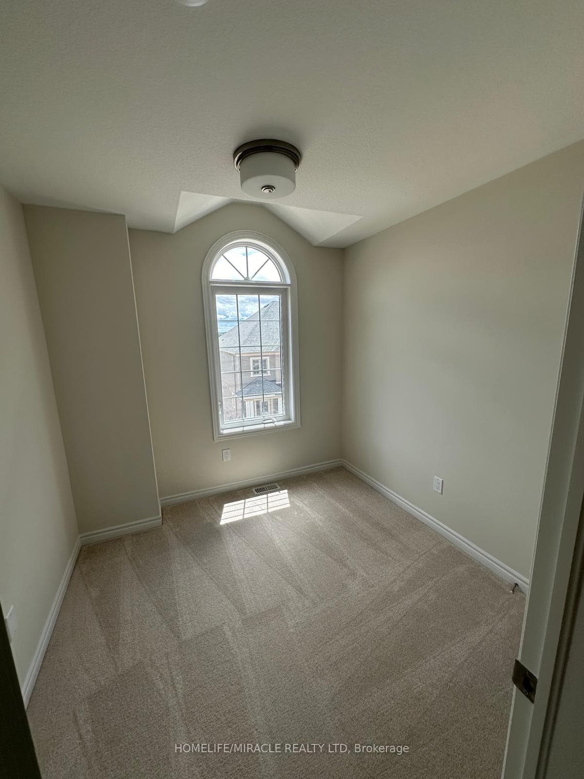 620 Colborne Street Unit 23 photo 17