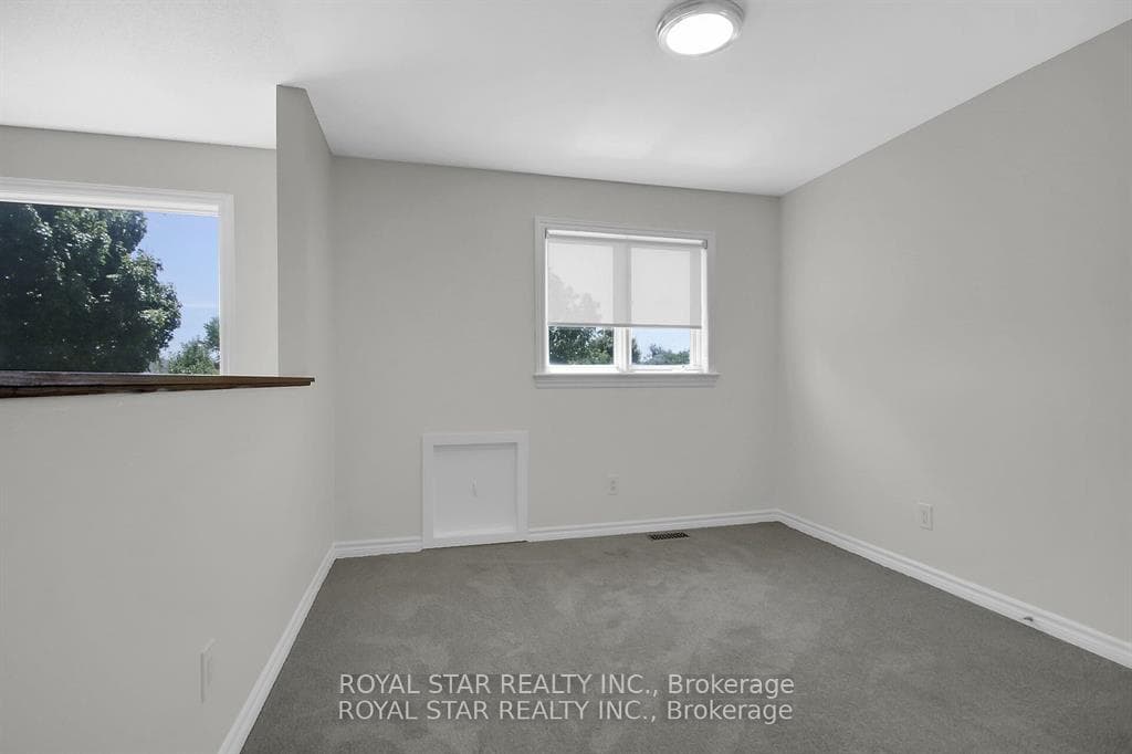 611 Devonwood Circle photo 33