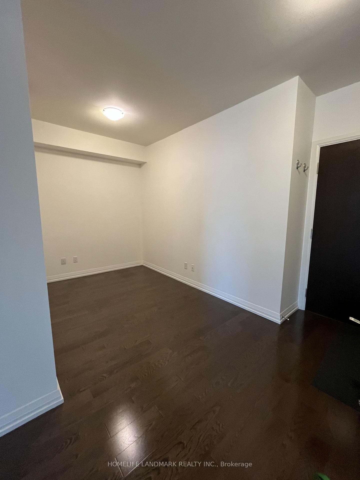 460 Adelaide Street Unit 1523 photo 4