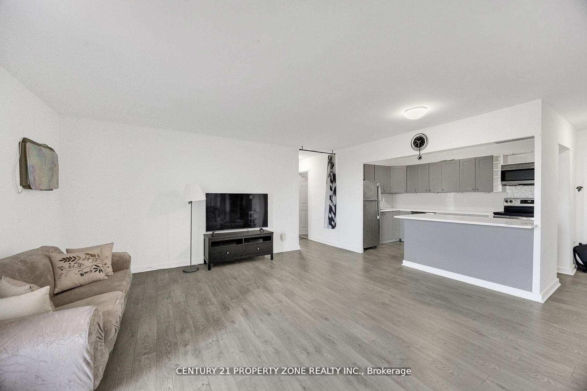 583 Mornington Avenue Unit 610 photo 27
