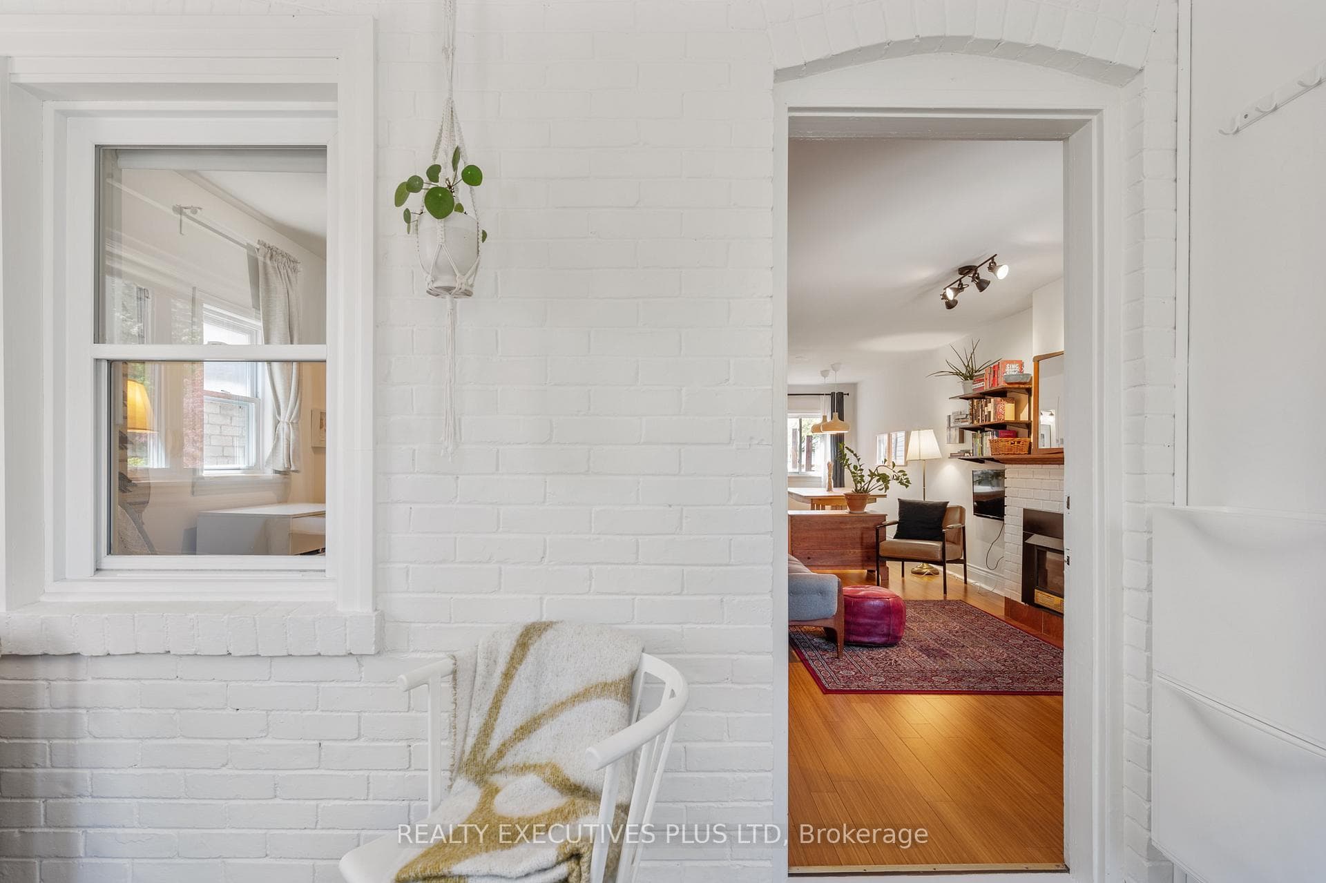 20 Bryant Avenue photo 15