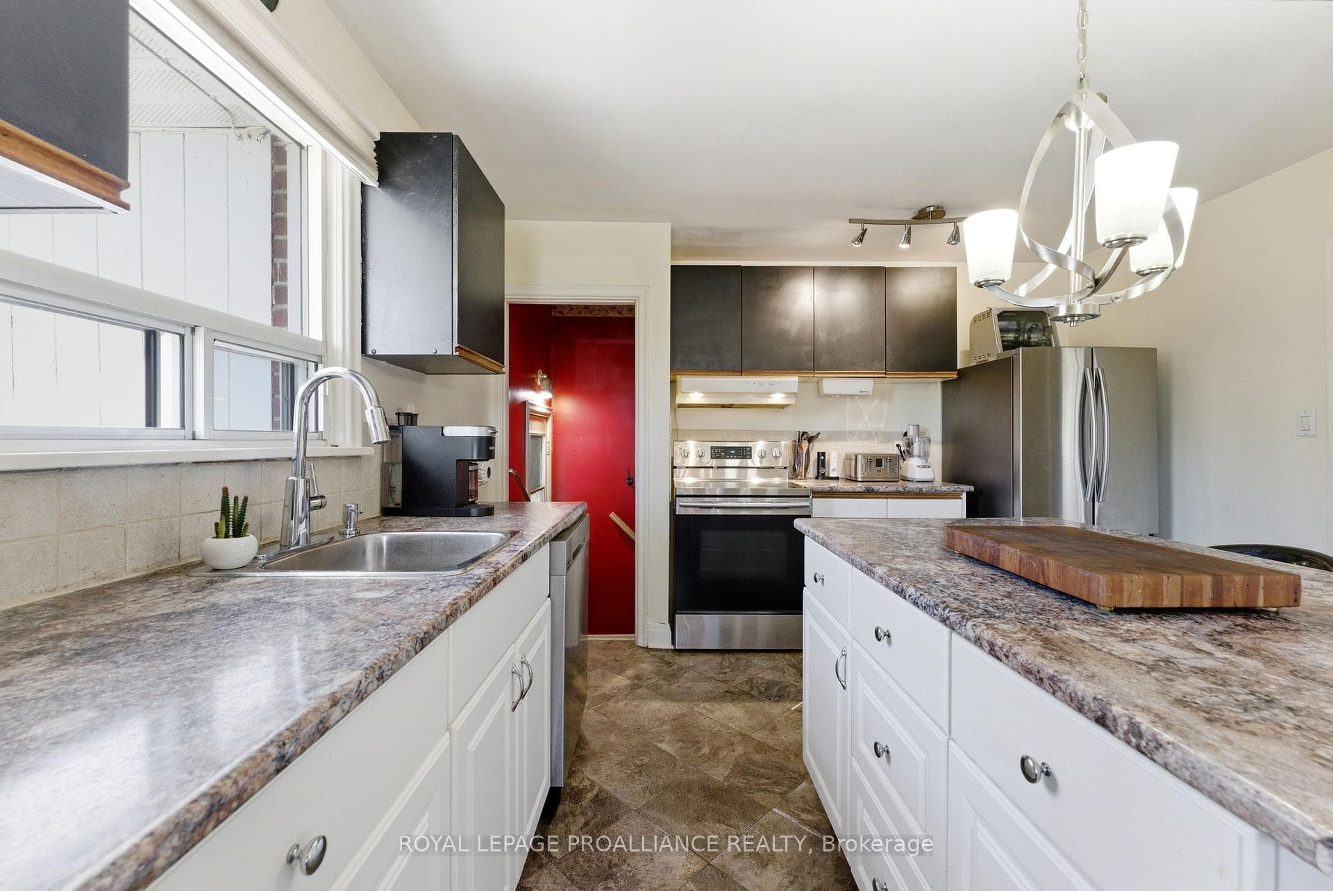 88 Crestview Avenue photo 13