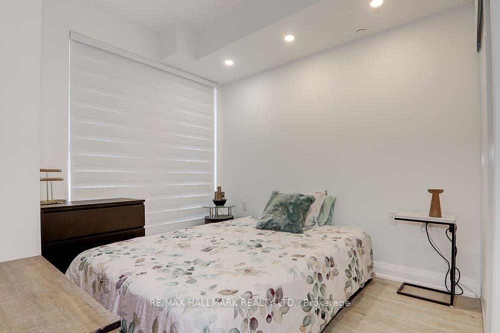 55 Oneida Crescent Unit 503 photo 18