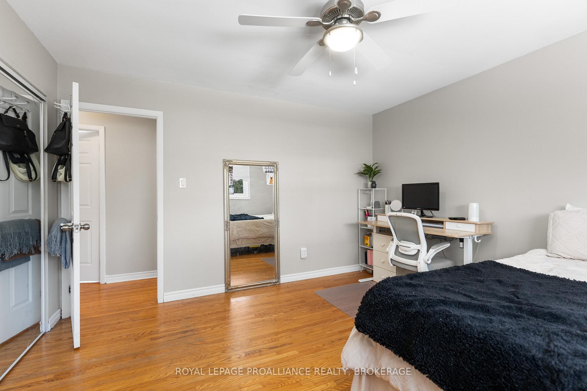 296 Olympus Avenue photo 29