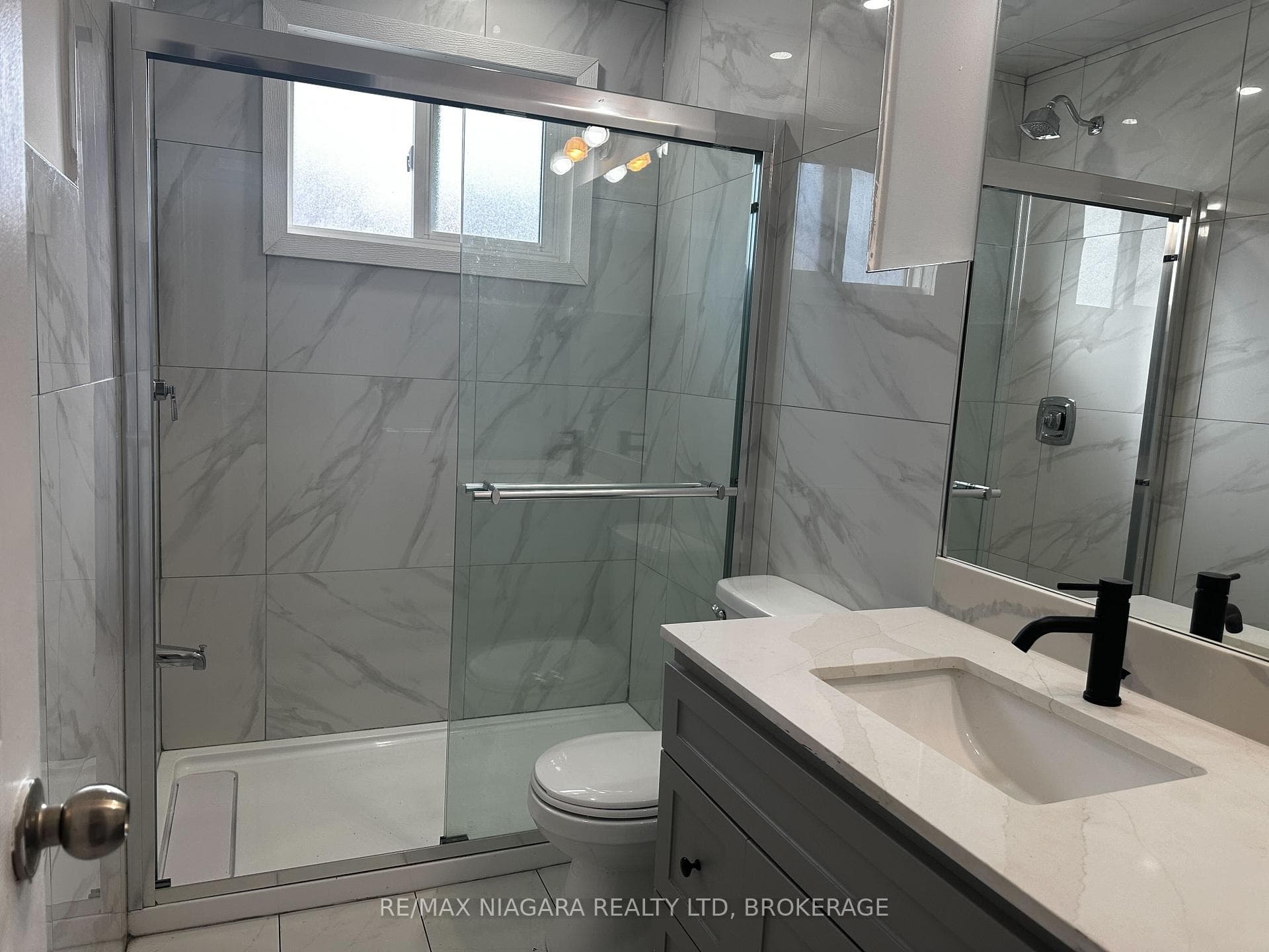 43 A Beachaven Drive Unit Upper photo 7