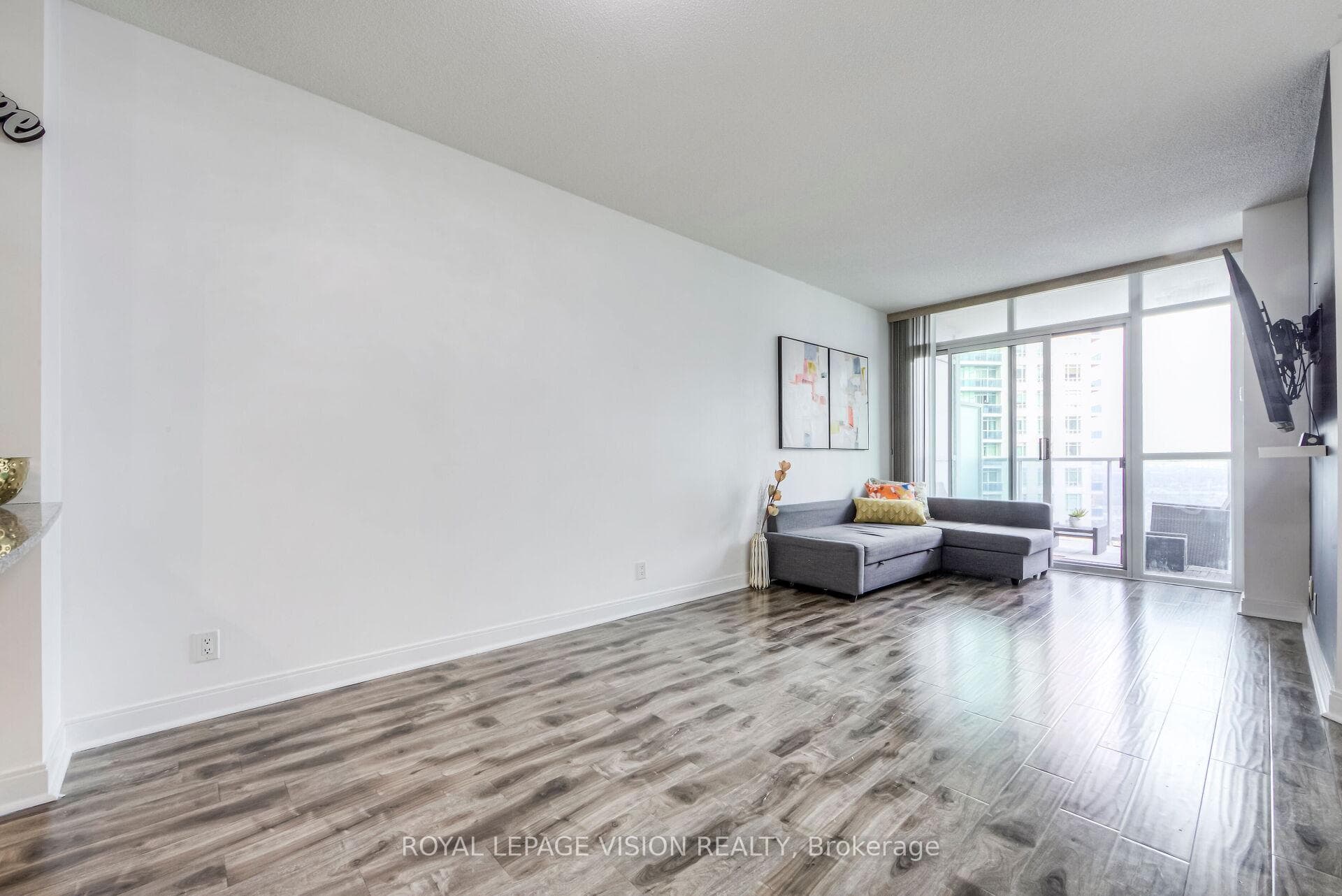 70 Absolute Avenue Unit 2402 photo 18