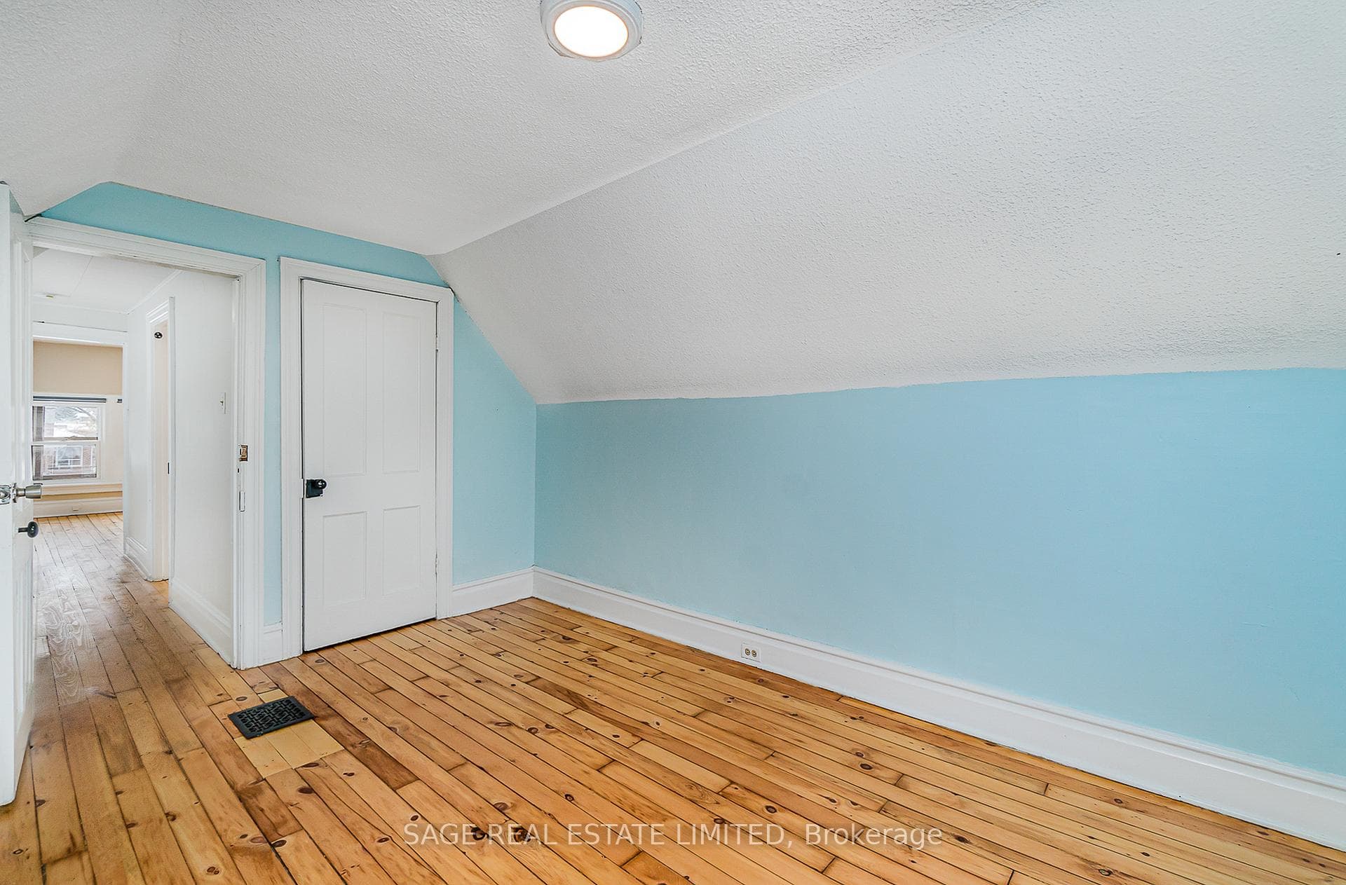 675 Ossington Avenue Unit Upper photo 19
