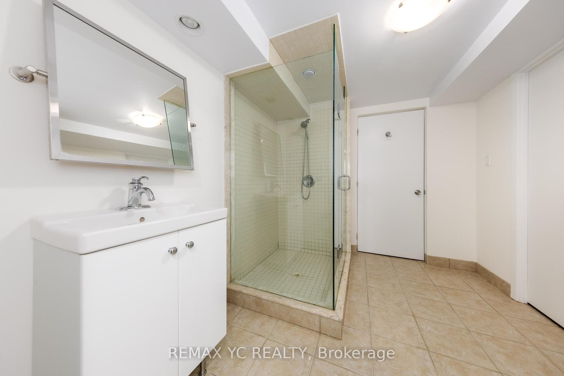 299 Bantry Avenue photo 37