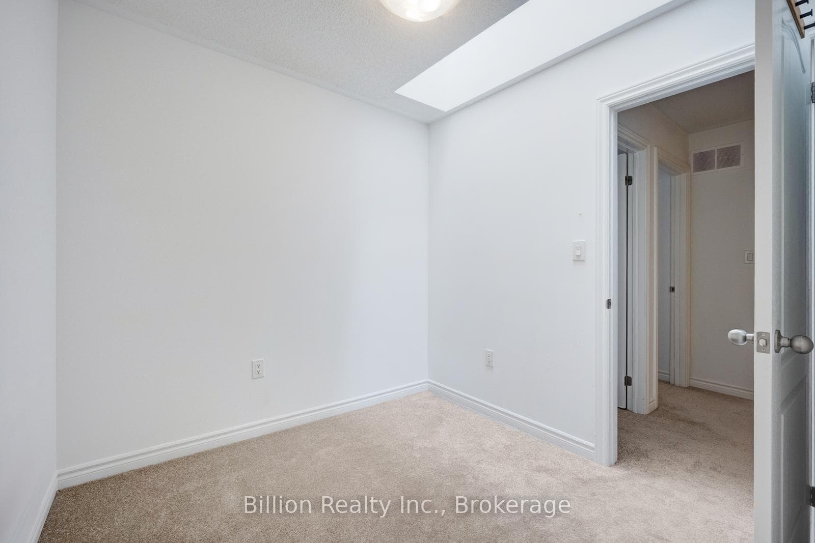 17 Springdale Avenue photo 46