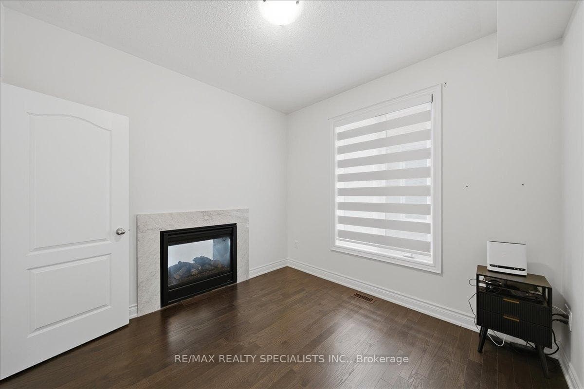 281 Blue Dasher Boulevard photo 13