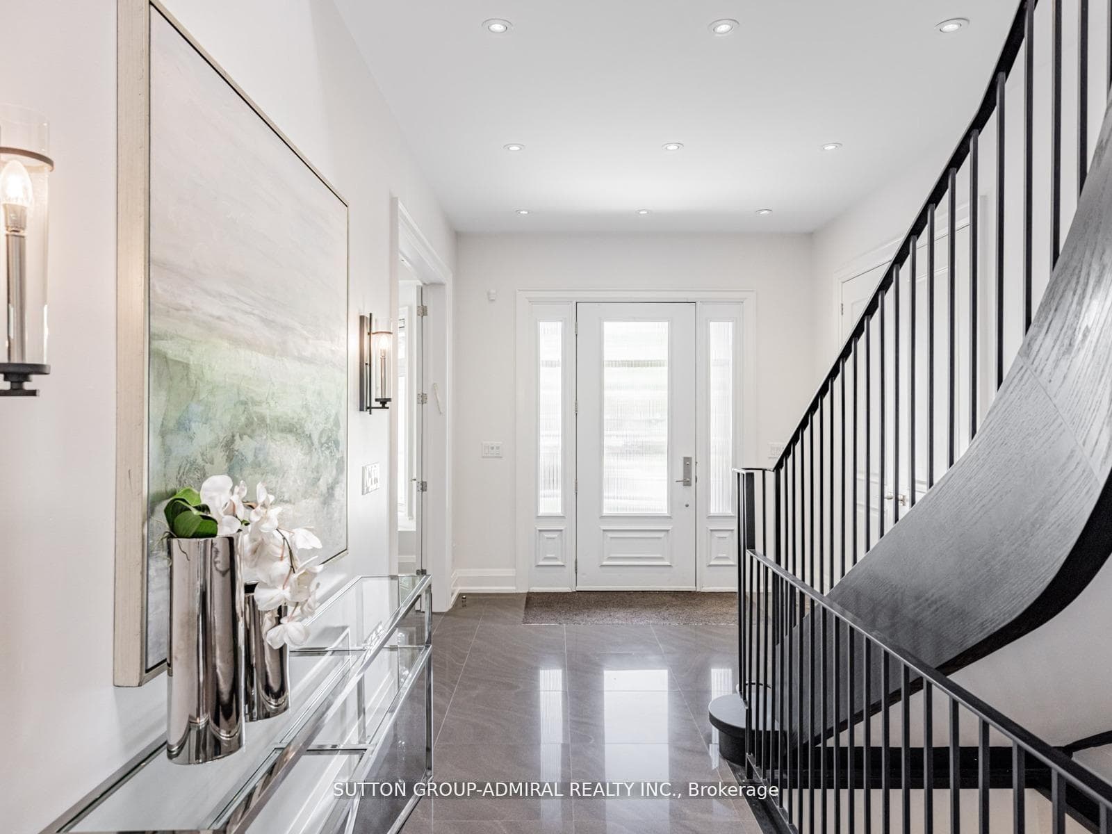 11 Frontenac Avenue photo 6