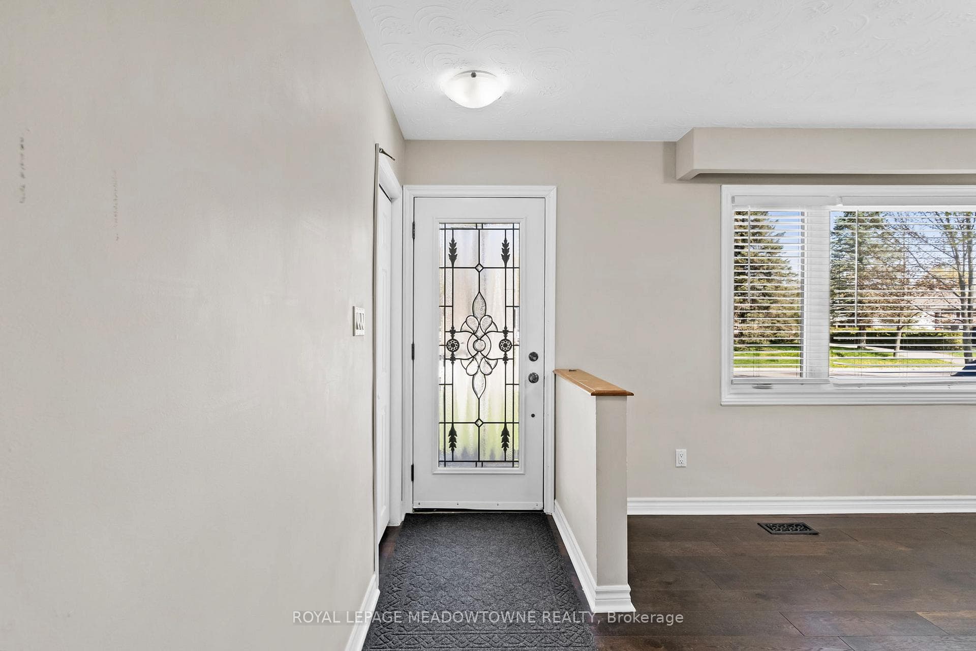 176 Longfield Road Unit Upper photo 3
