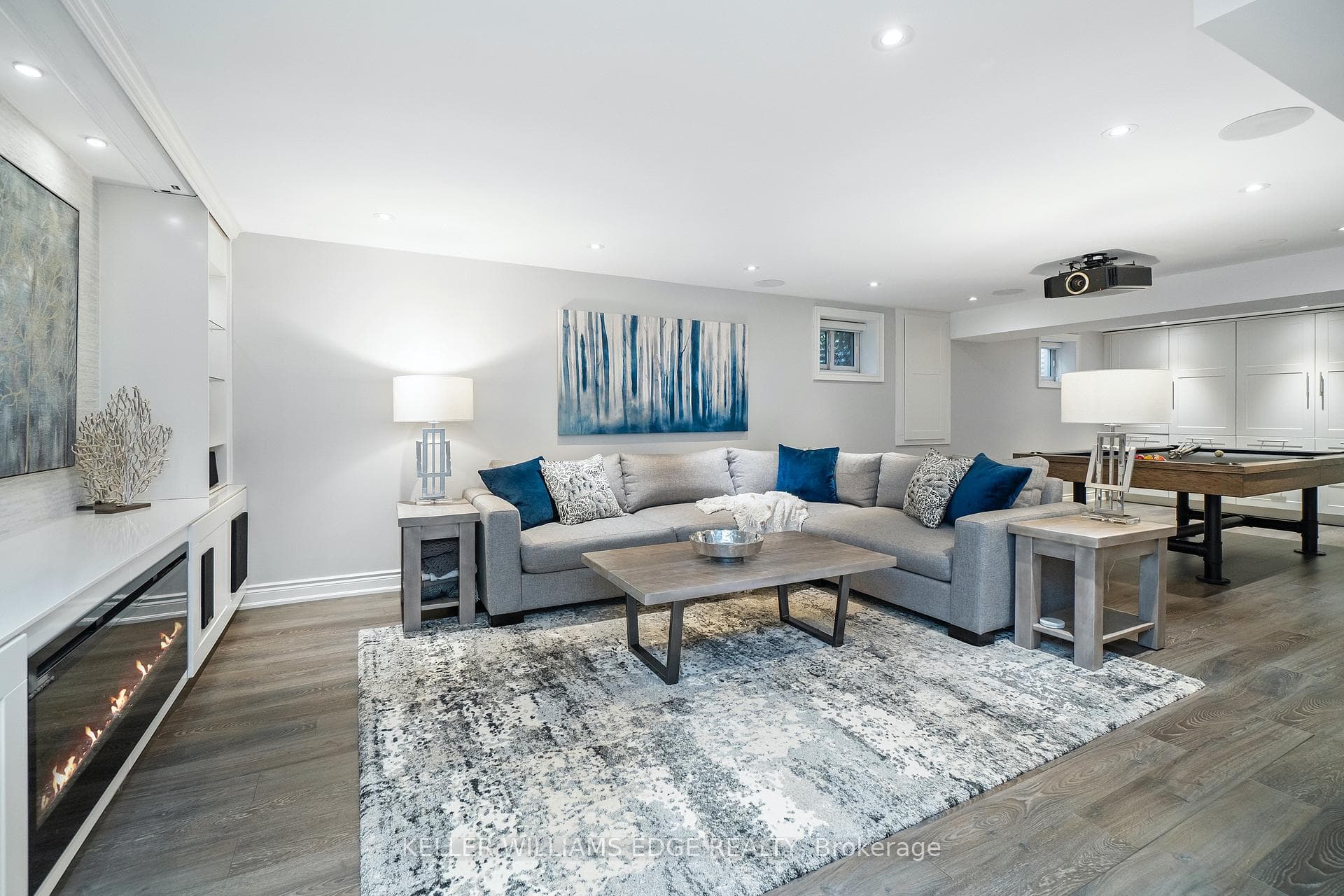 1347 Bryanston Court photo 31