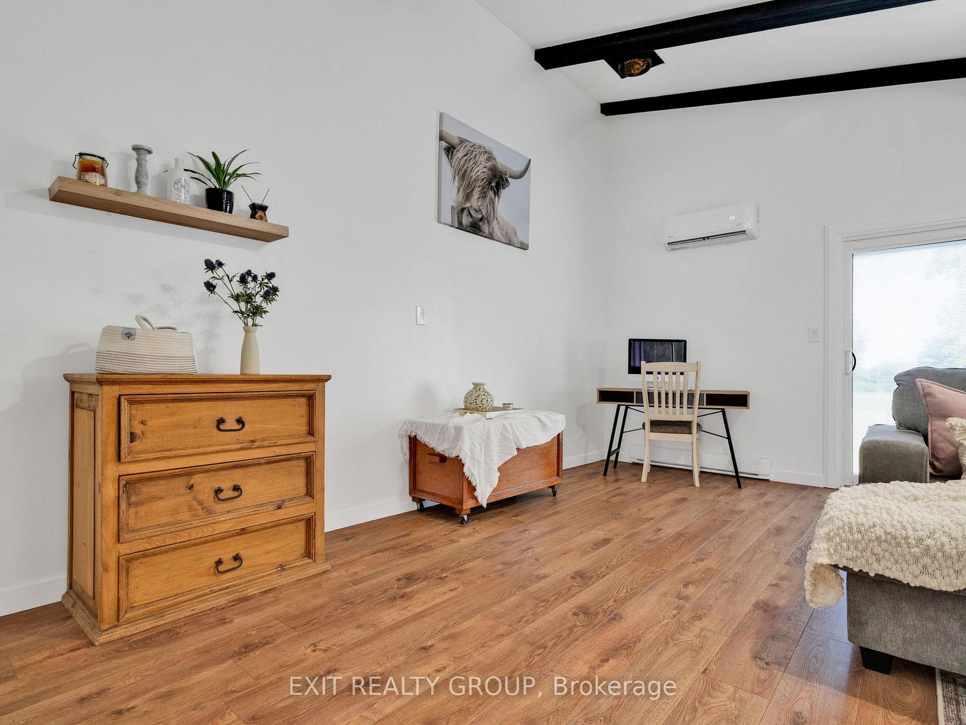 109 Prince Edward Street Unit B photo 17