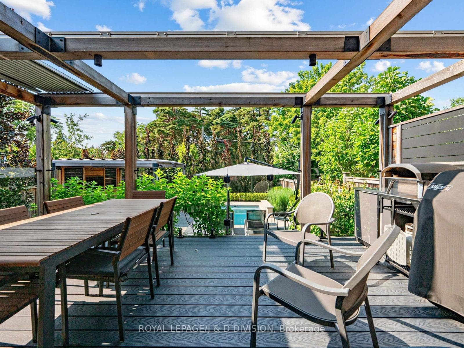 146 Glenvale Boulevard photo 35