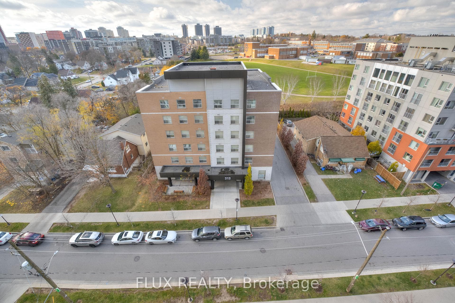 318 SPRUCE Street Unit 808 photo 19