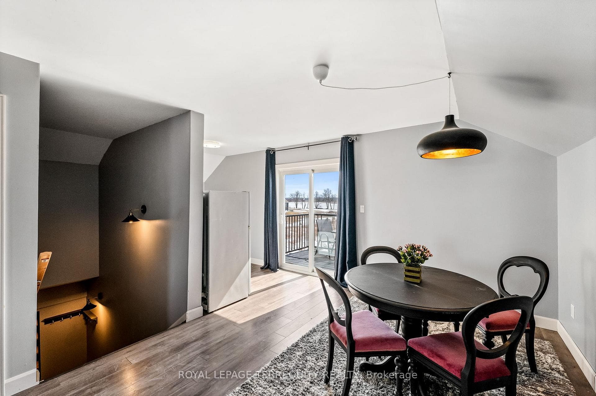 571 Catchmore Road photo 44
