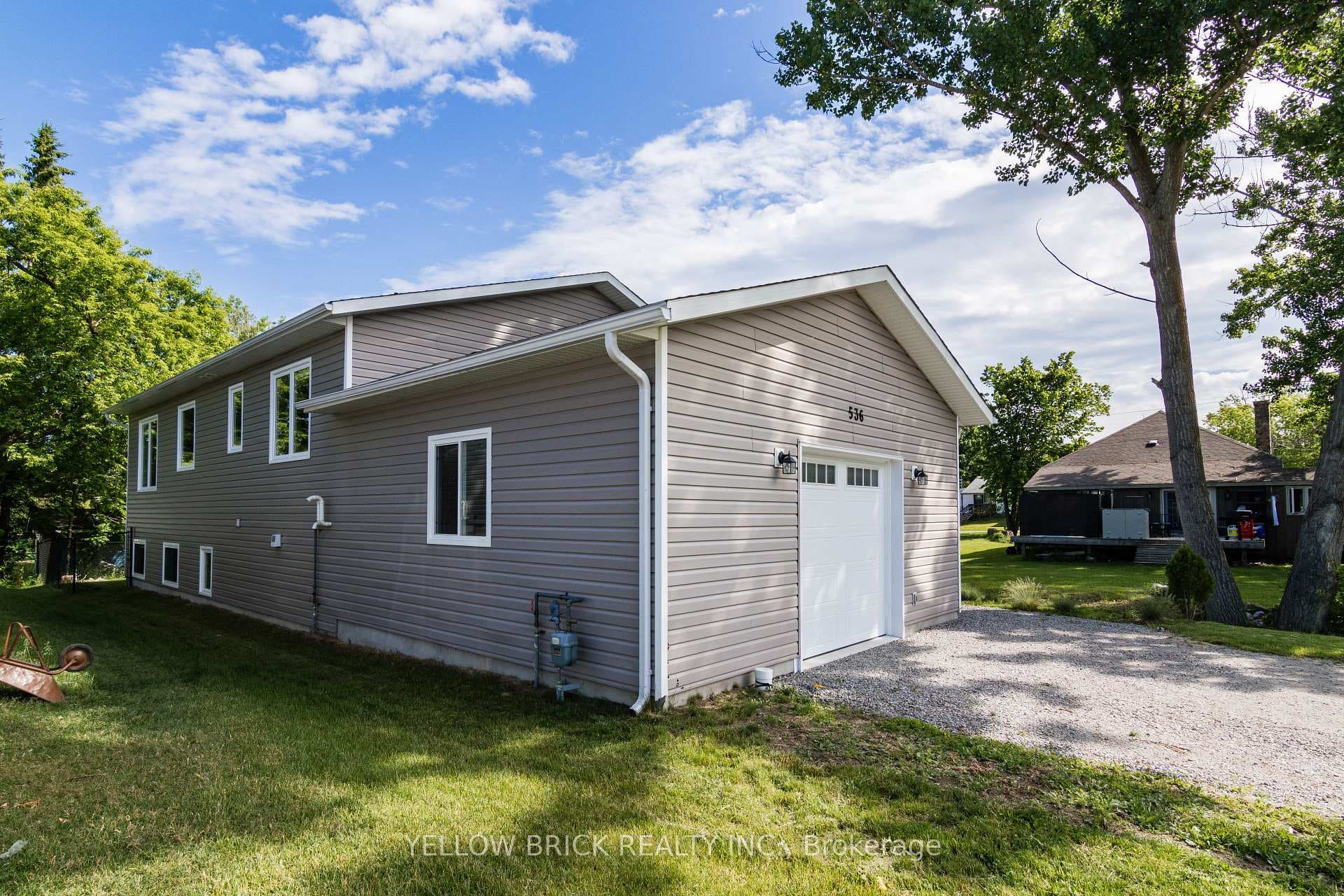 536 Calvert Street photo 7