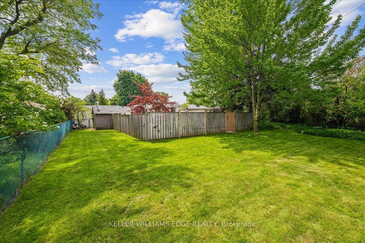 668 Bridle Wood photo 37