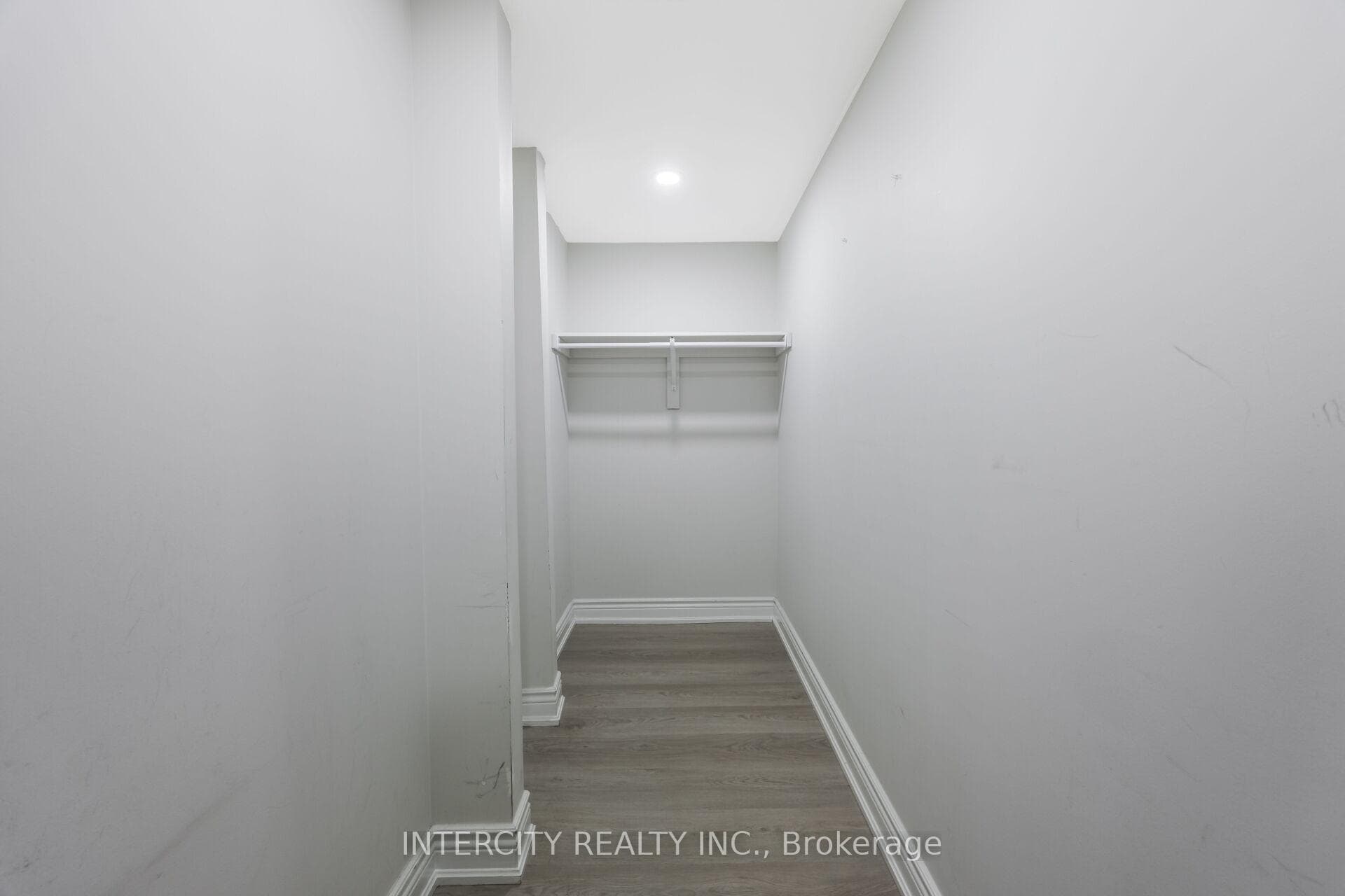 31 Matterhorn Road photo 44