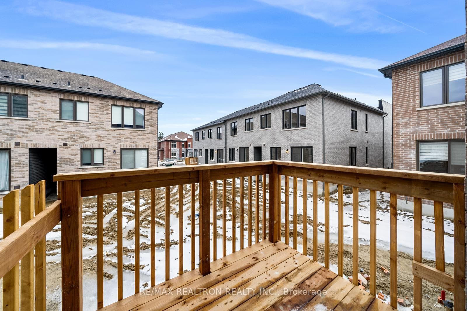 115 Tempel Street photo 12