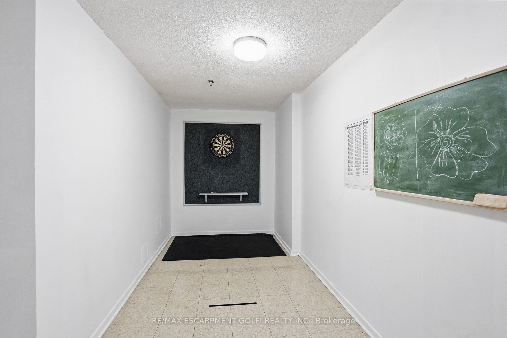 7 Gale Crescent Unit B3 photo 27