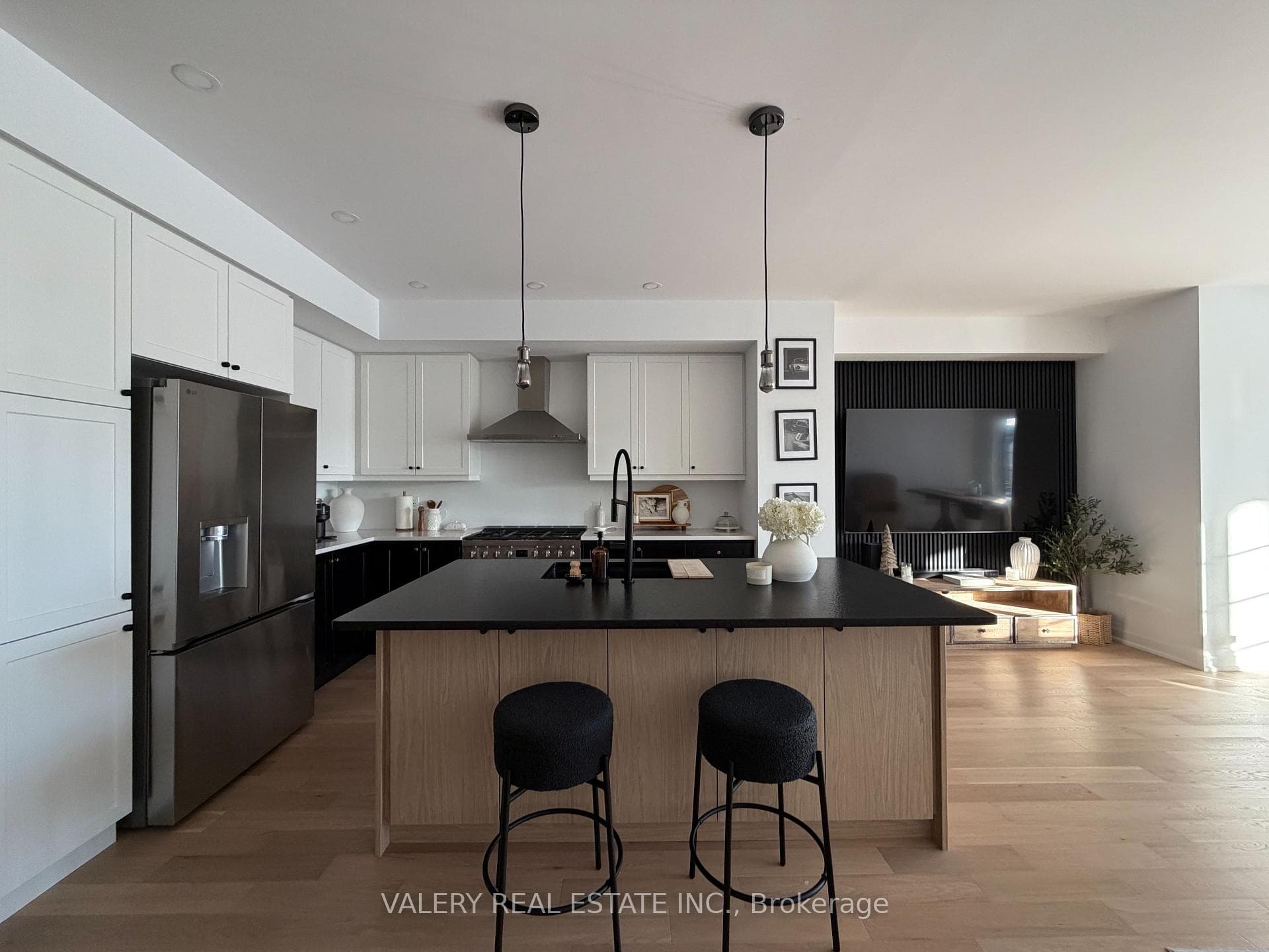 18 Kiernan Crescent photo 1