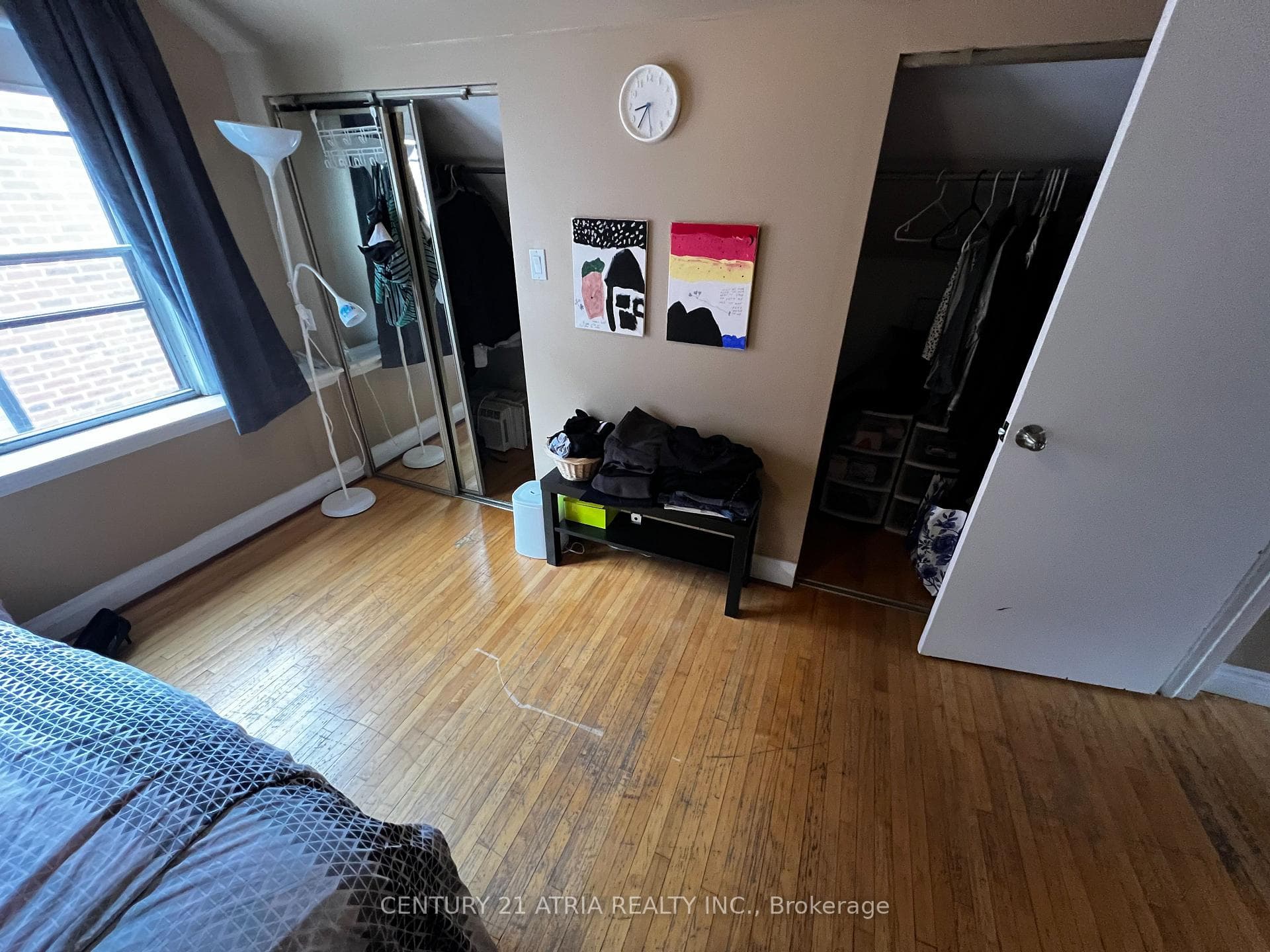 647 Coldstream Avenue photo 25